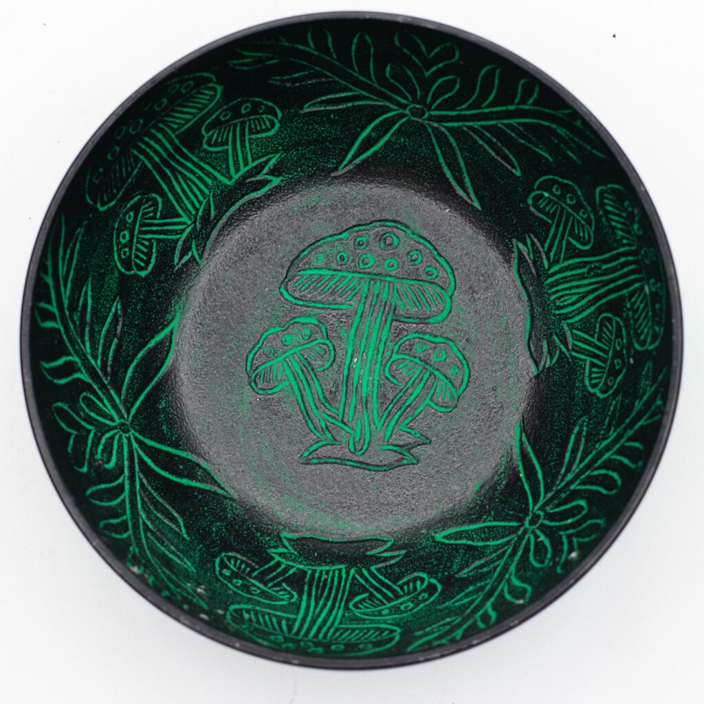 Cuenco tibetano de aluminio - hongo mágico - verde (20cm)