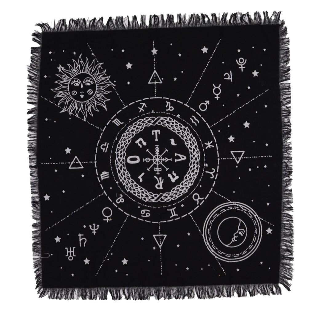 Mantel de altar esotérico con flecos – Carta Lunar y Solar