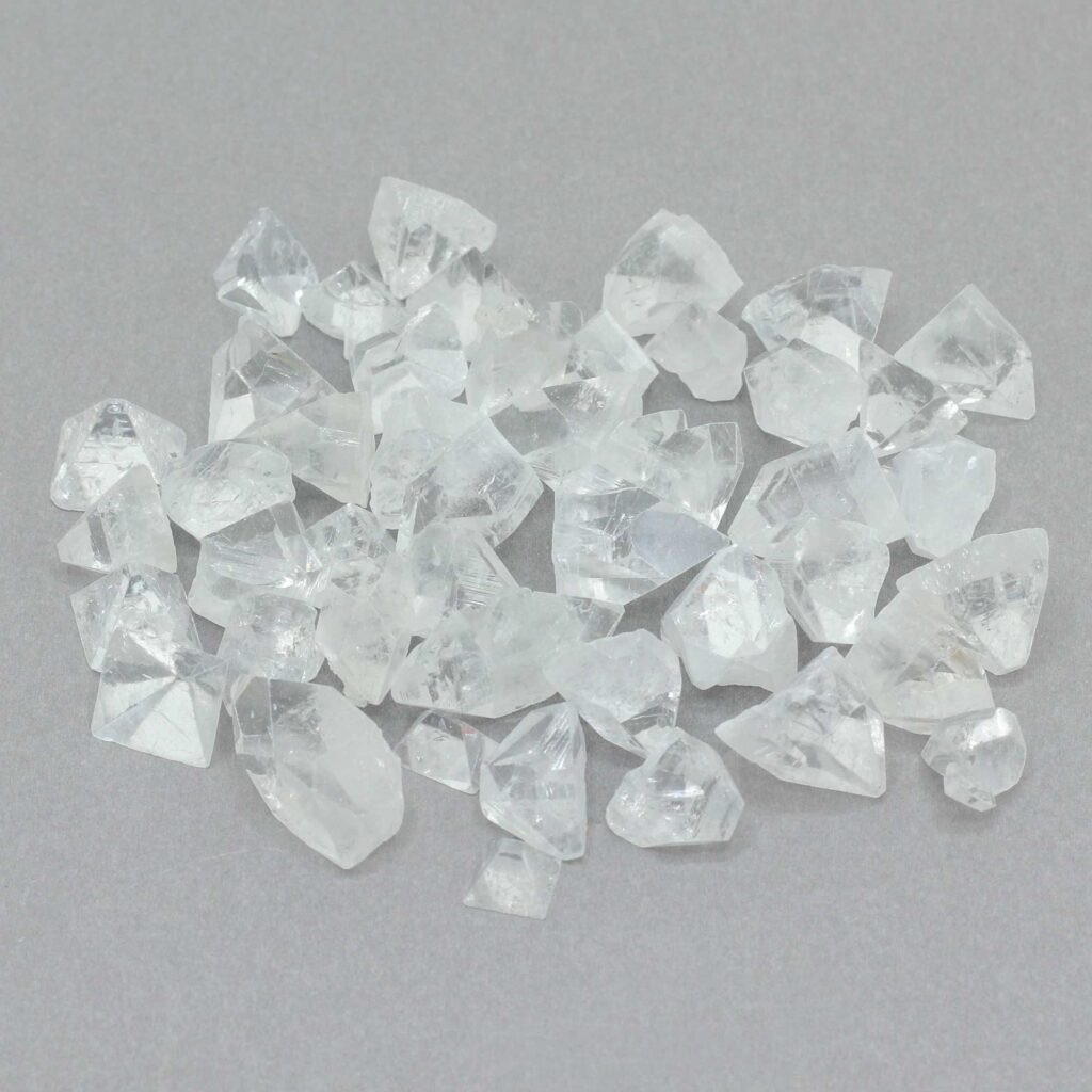 Puntas de Apofilita Tamaño Pequeño (7-10mm) – 100gms