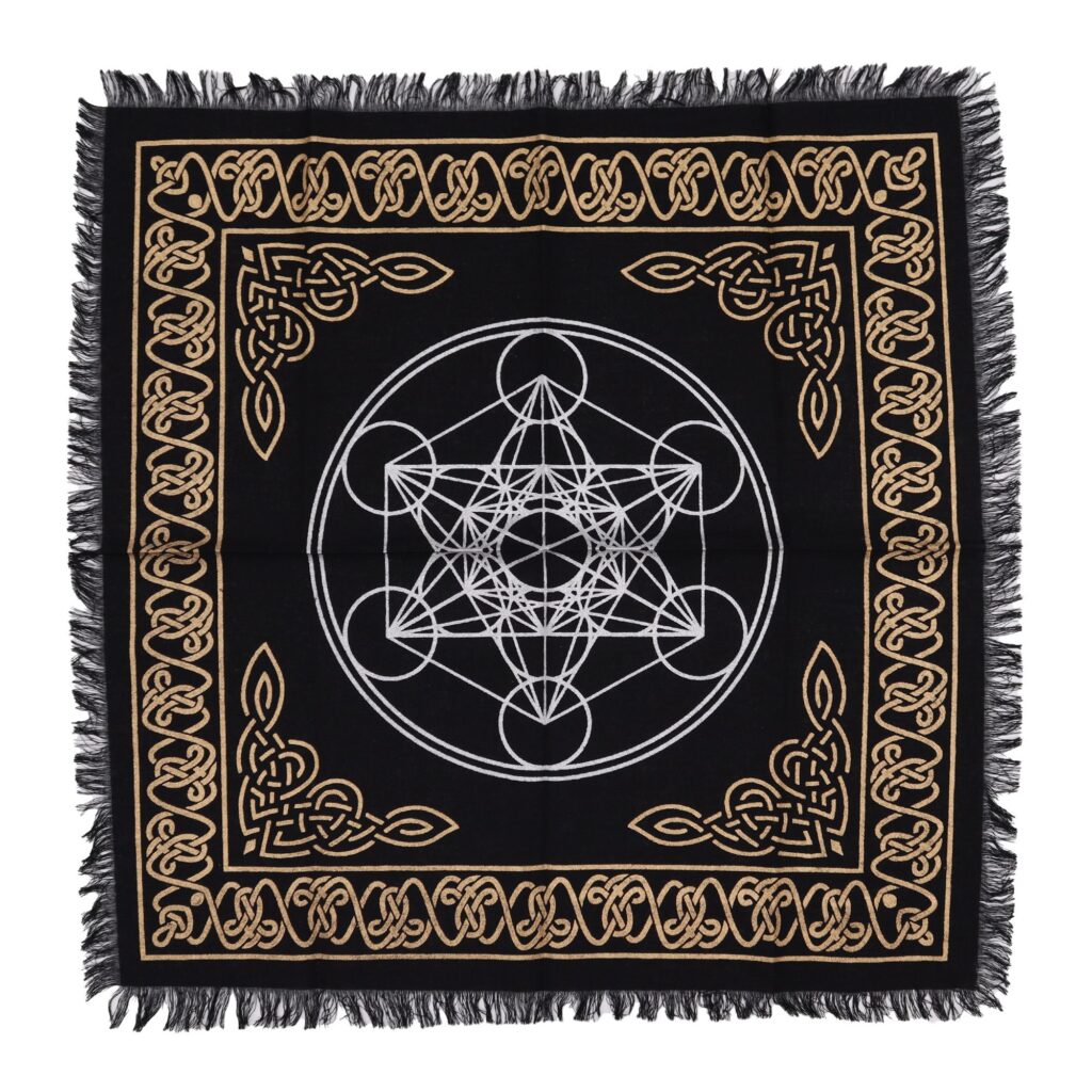 Mantel de altar esotérico con flecos – Gráfico de los chakras