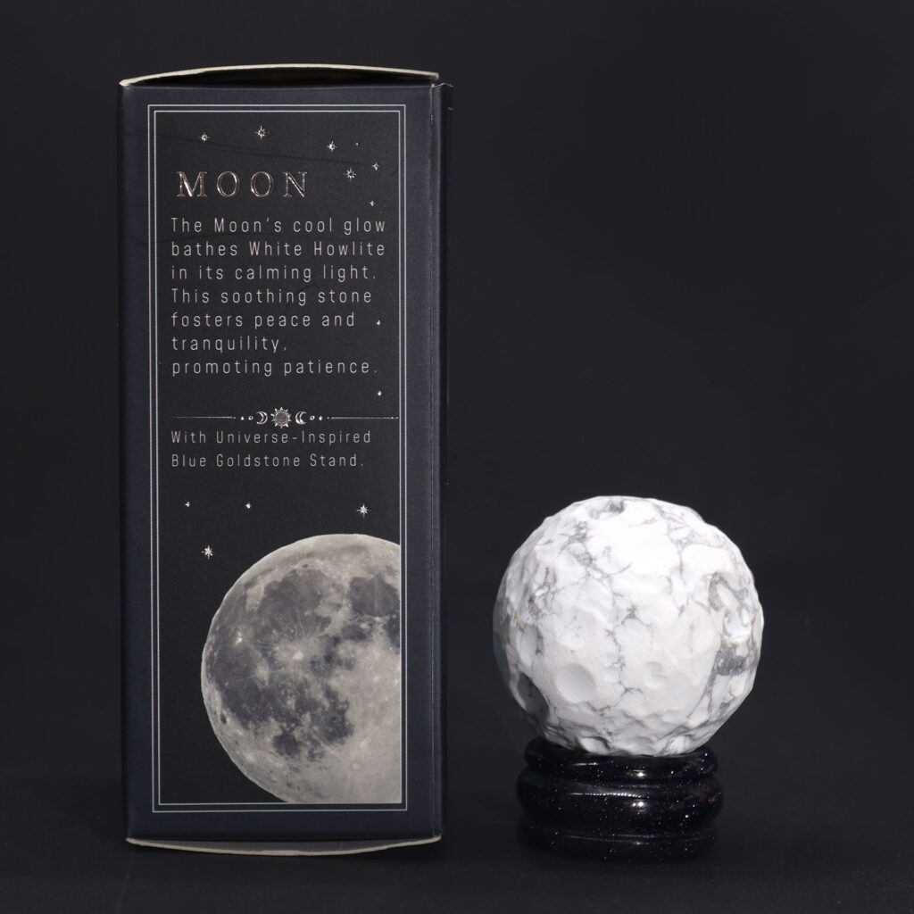 1x Planeta Howlite Blanco con Soporte Solar (LUA) – 40mm