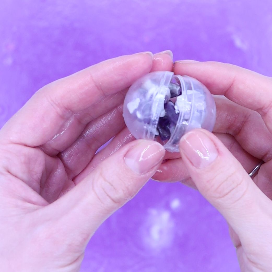 Bomba de baño con pulsera de gemas de jaspe blanco - Imagen 9