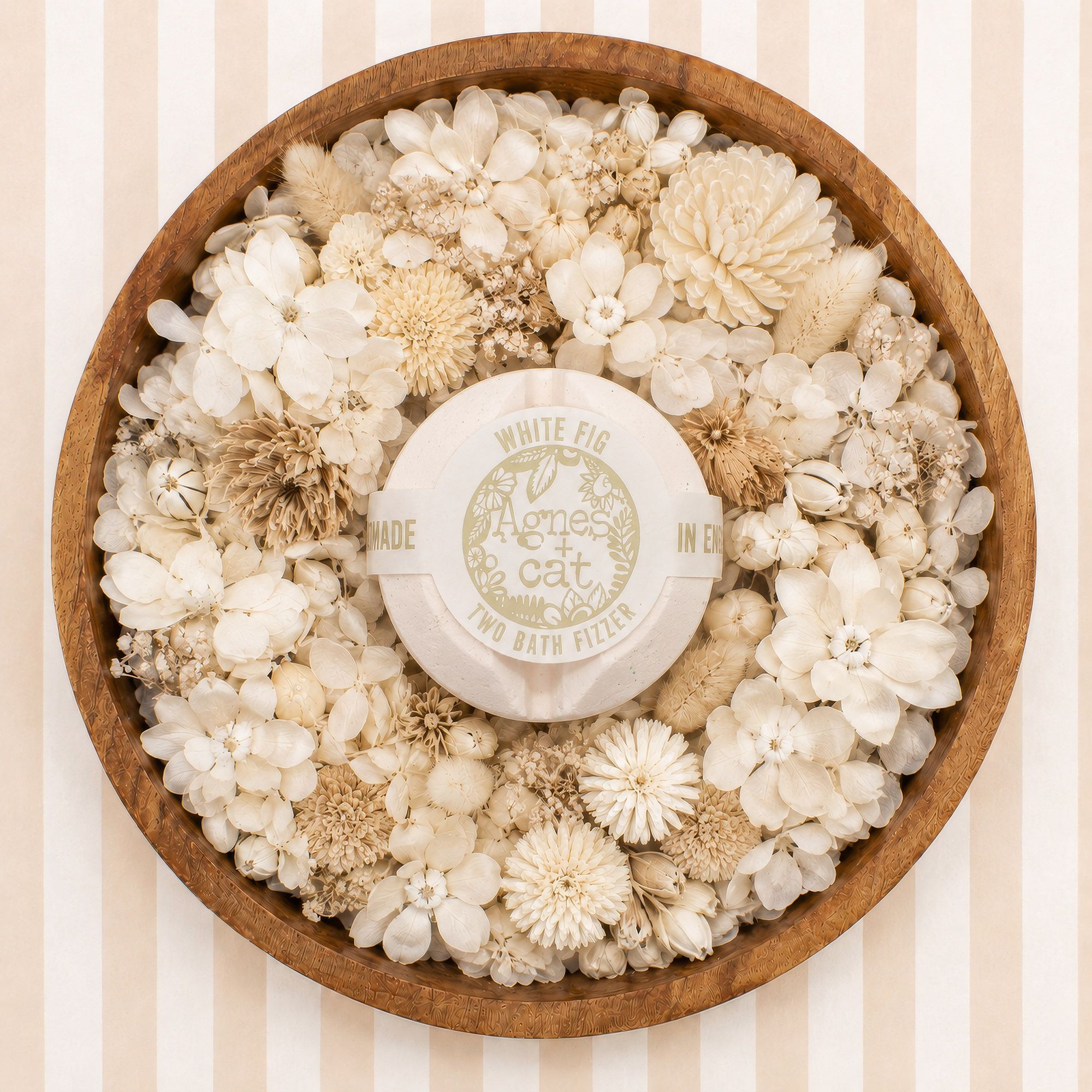Conjunto regalo de pastillas efervescentes para baño Agnes + Cat con aroma a bayas y higo - Imagen 6