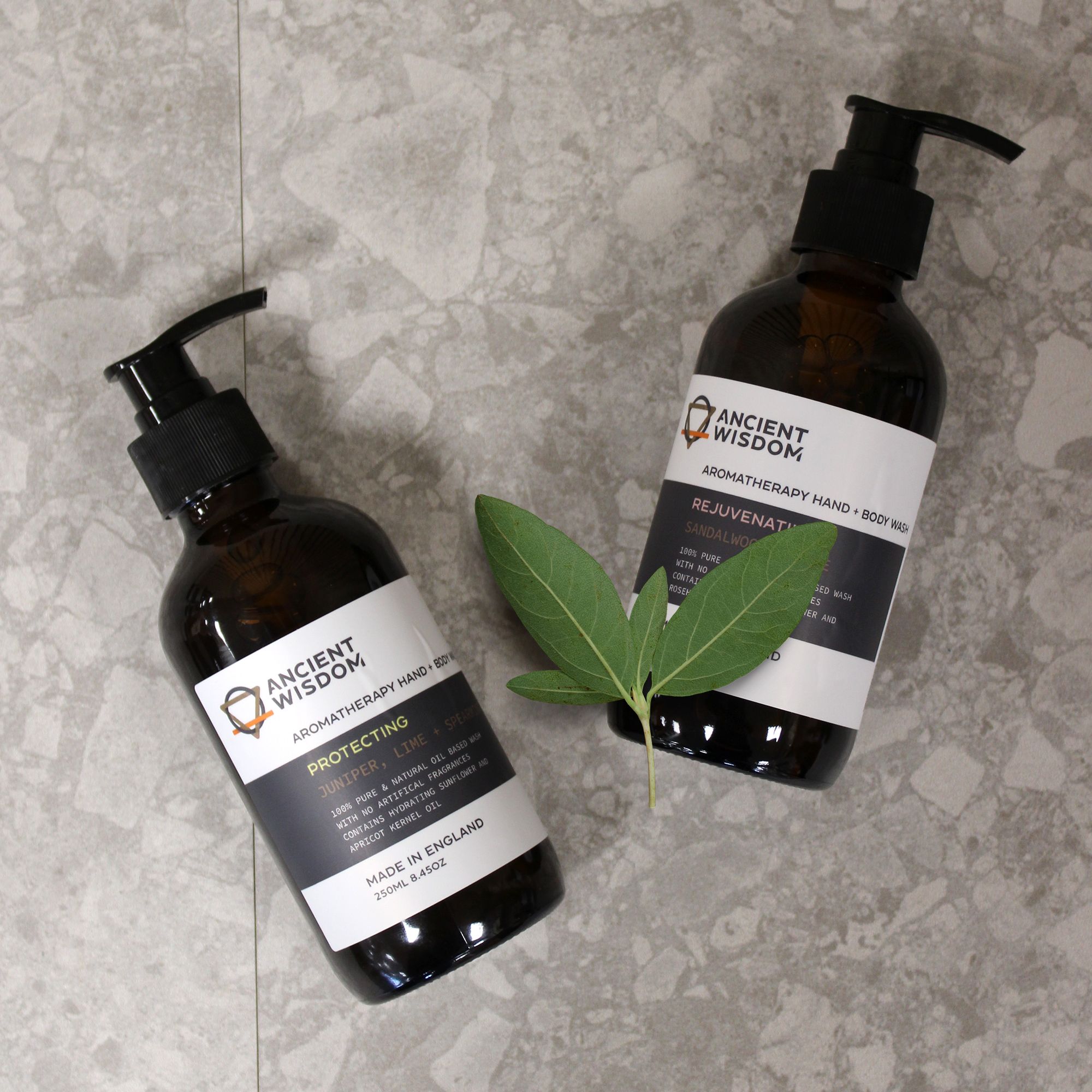 Jabón de manos y cuerpo de sándalo y rosa 250ml - Imagen 4