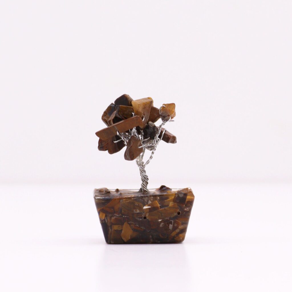 Mini árbol de piedras preciosas sobre base de orgonita – Ojo de tigre (15 piedras)