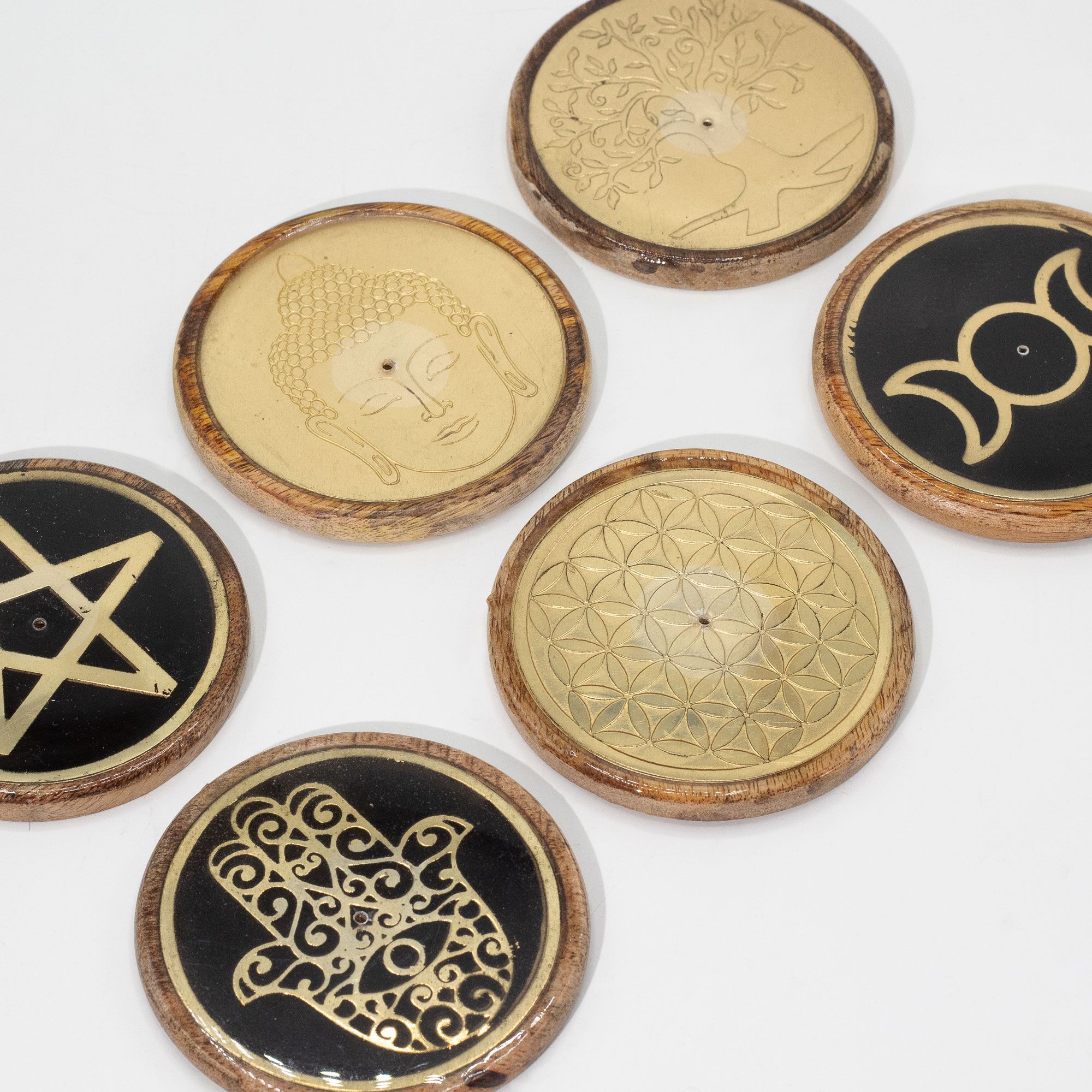 Oro y negro sobre madera de mango – Triple Luna
