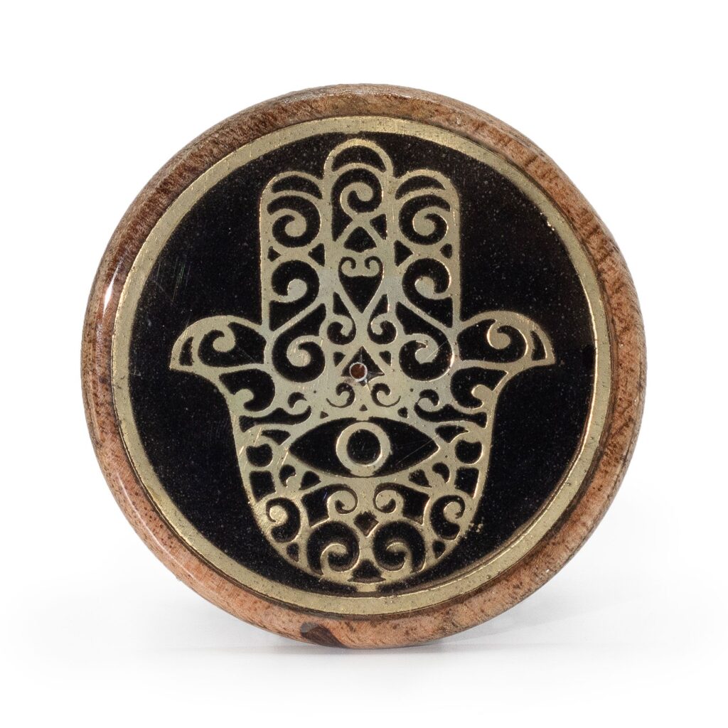 Oro y negro sobre madera de mango – Hamsa