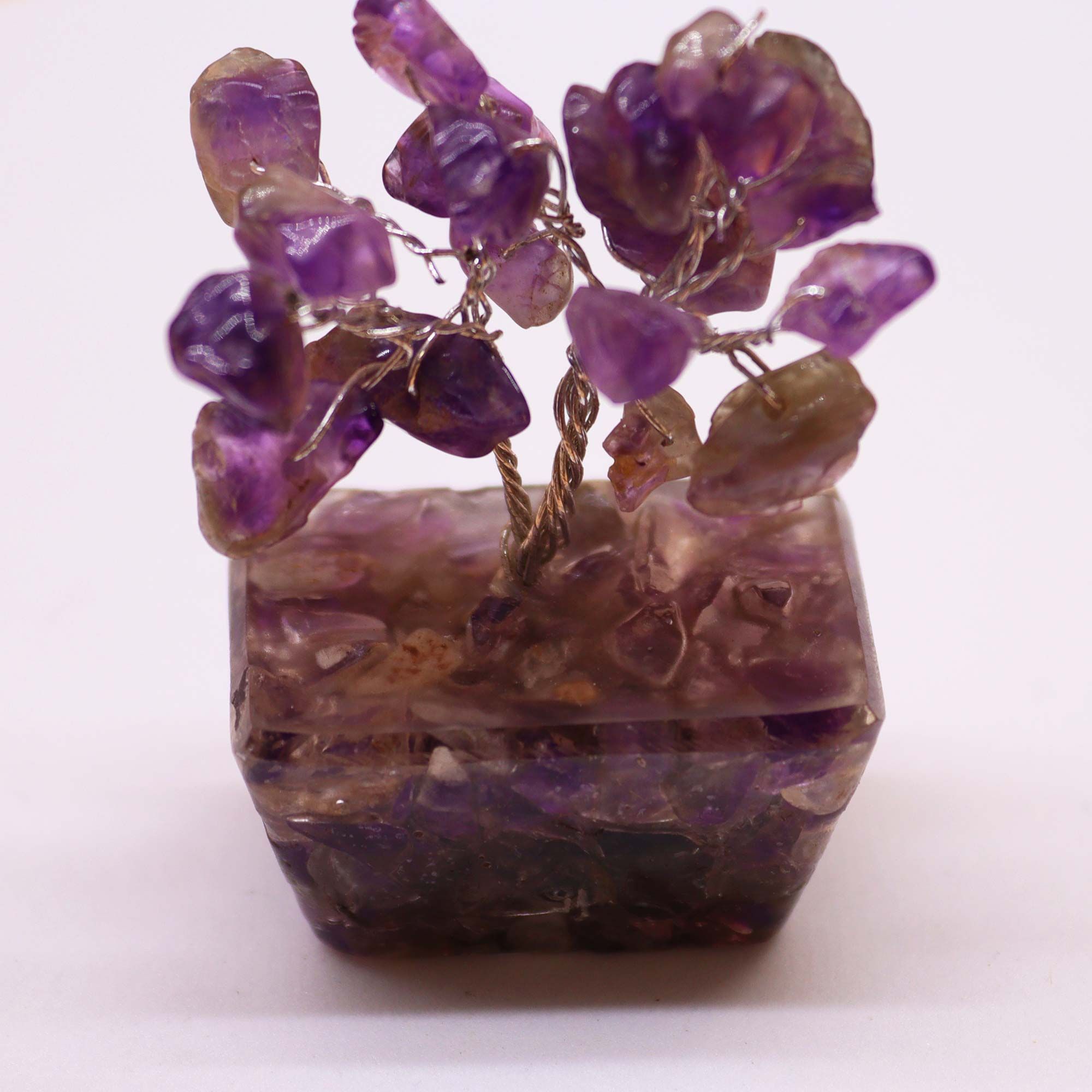 Mini árbol de piedras preciosas sobre base de orgonita - Amatista (15 piedras) - Imagen 6