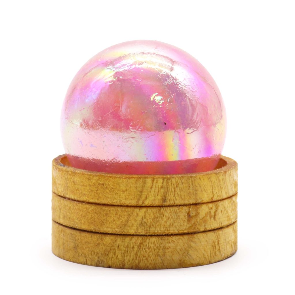 Esfera de cristal de cuarzo rosa de 50 mm con aura de titanio y soporte