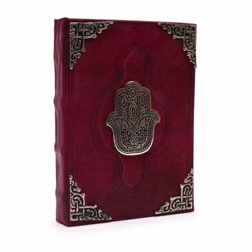 Libro Bronceado Rojo – Decoración Hamsa de zinc con bordes de cubierta