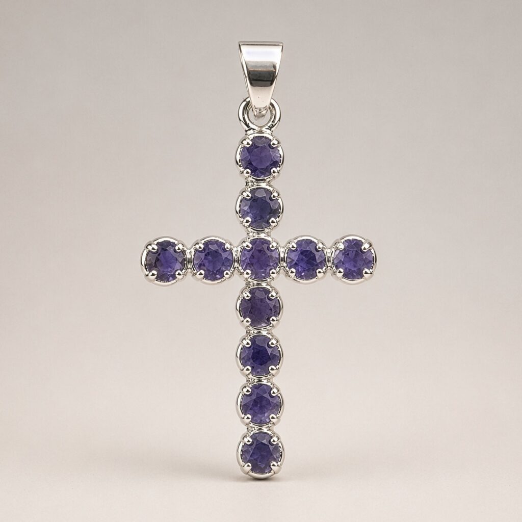 Colgante devocional de la India – Plateado con baño de plata (cadena de 45 cm) – Crucifijo Ionite