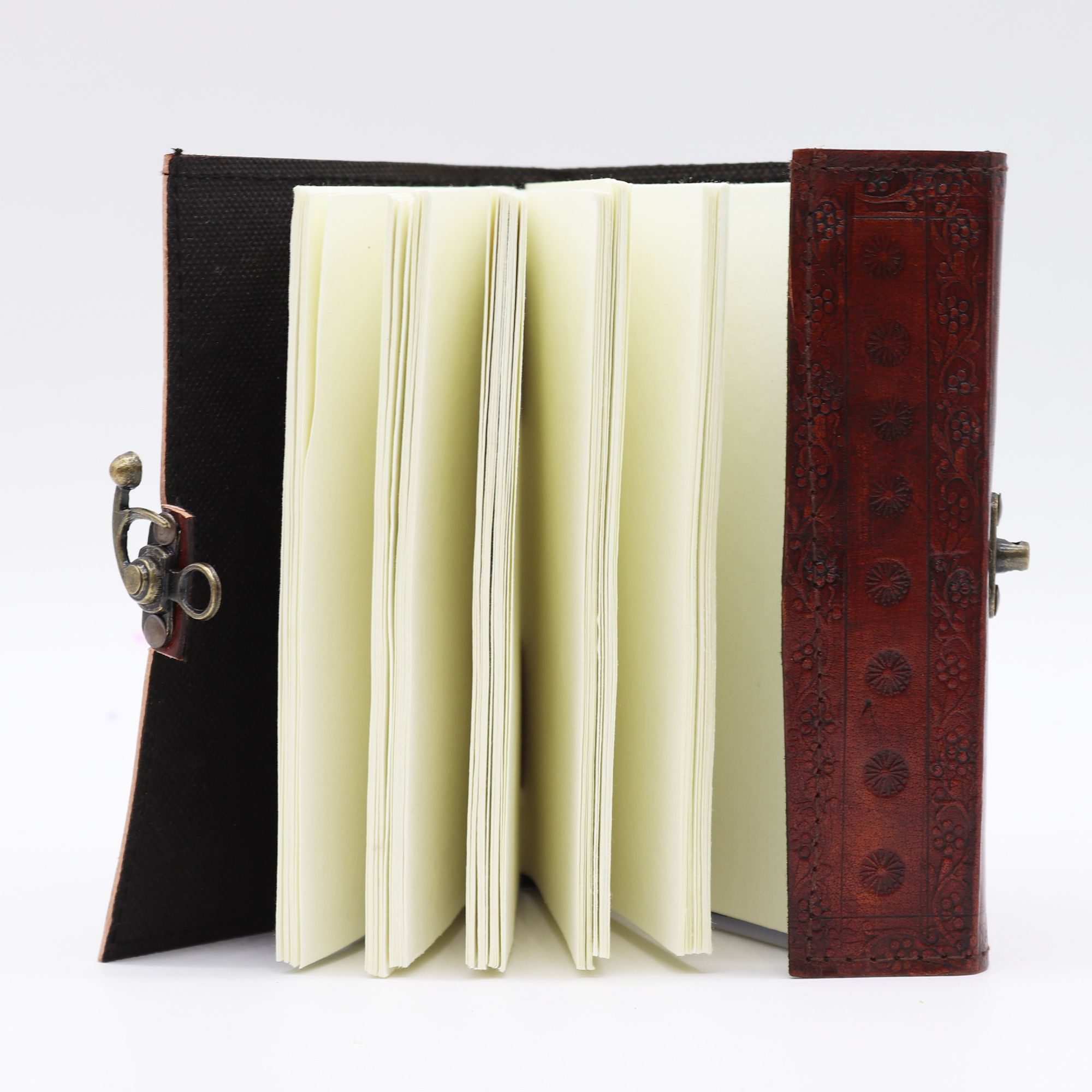 Cuaderno Esotérico Dos Dragones – Vintage con Borde de Costura