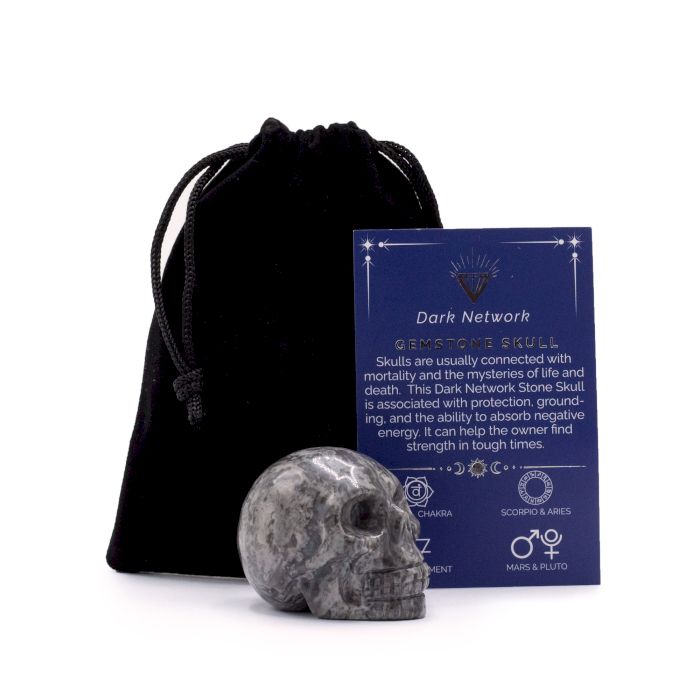 Calavera grande de piedra de red oscura (50 x 40 x 30 mm)