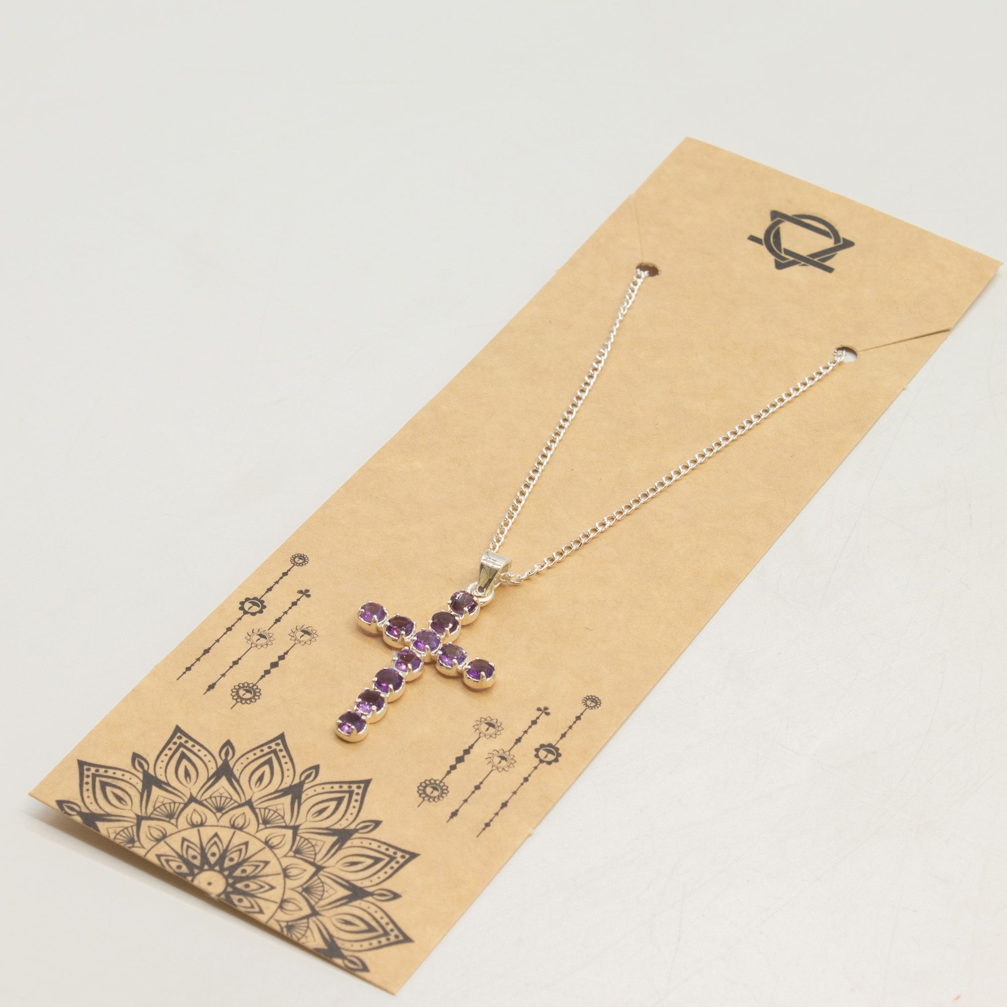 Colgante devocional indio - bañado en plata (cadena de 45 cm) - Crucifijo de amatista - Imagen 5