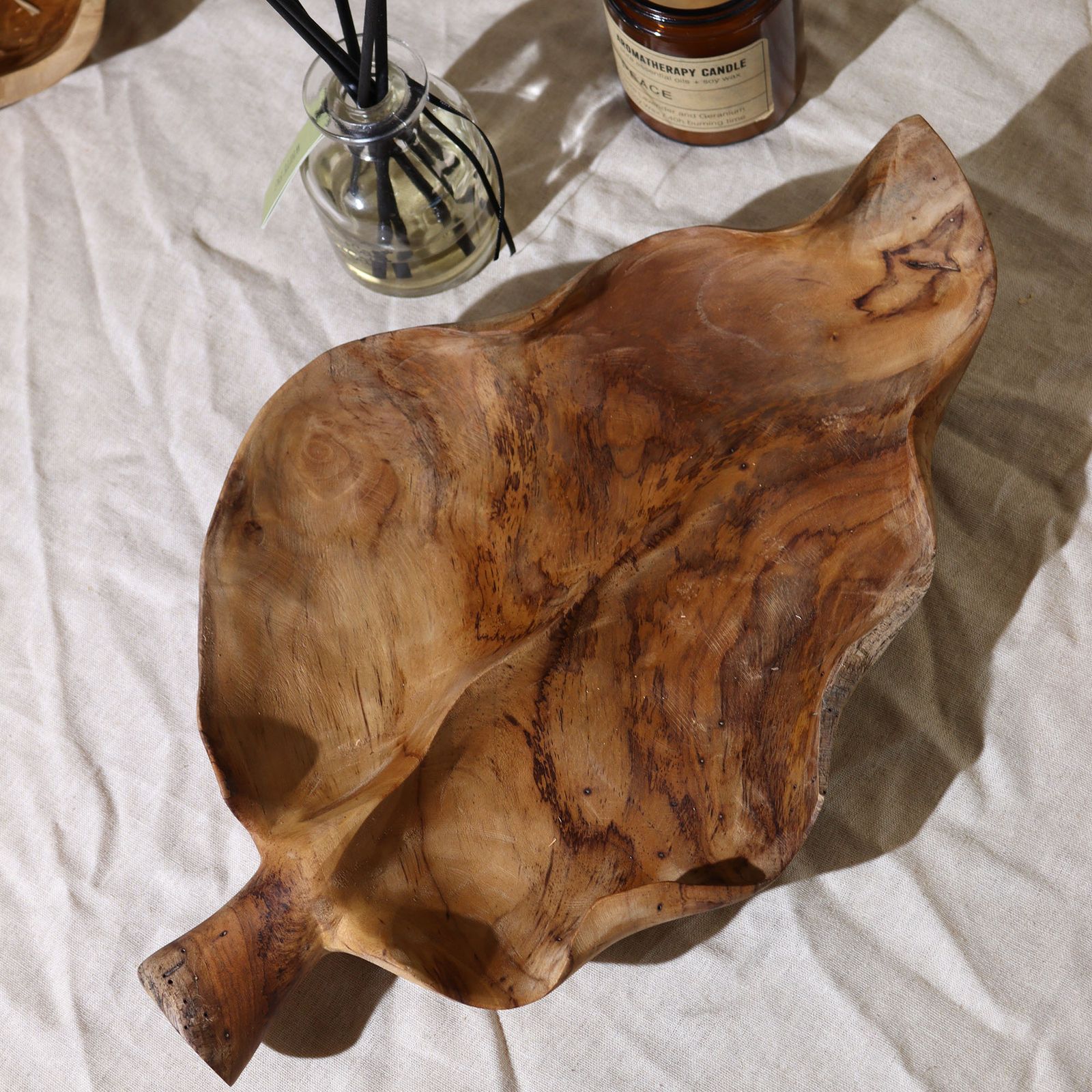 Frutero grande de madera de teca en forma de hoja - 40x24x5cm - Imagen 3
