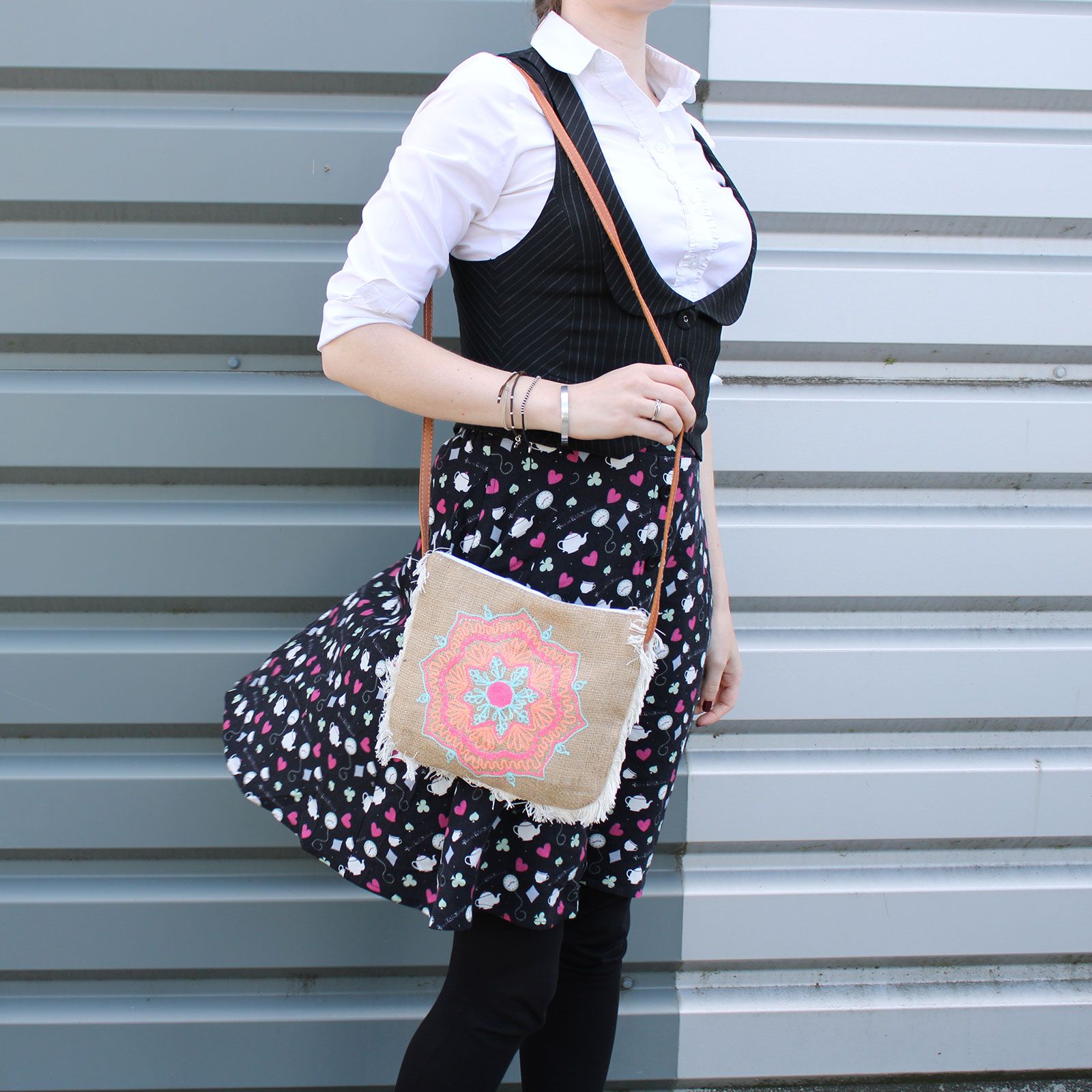 Bolso con flecos - Bordado Mandela - Imagen 4