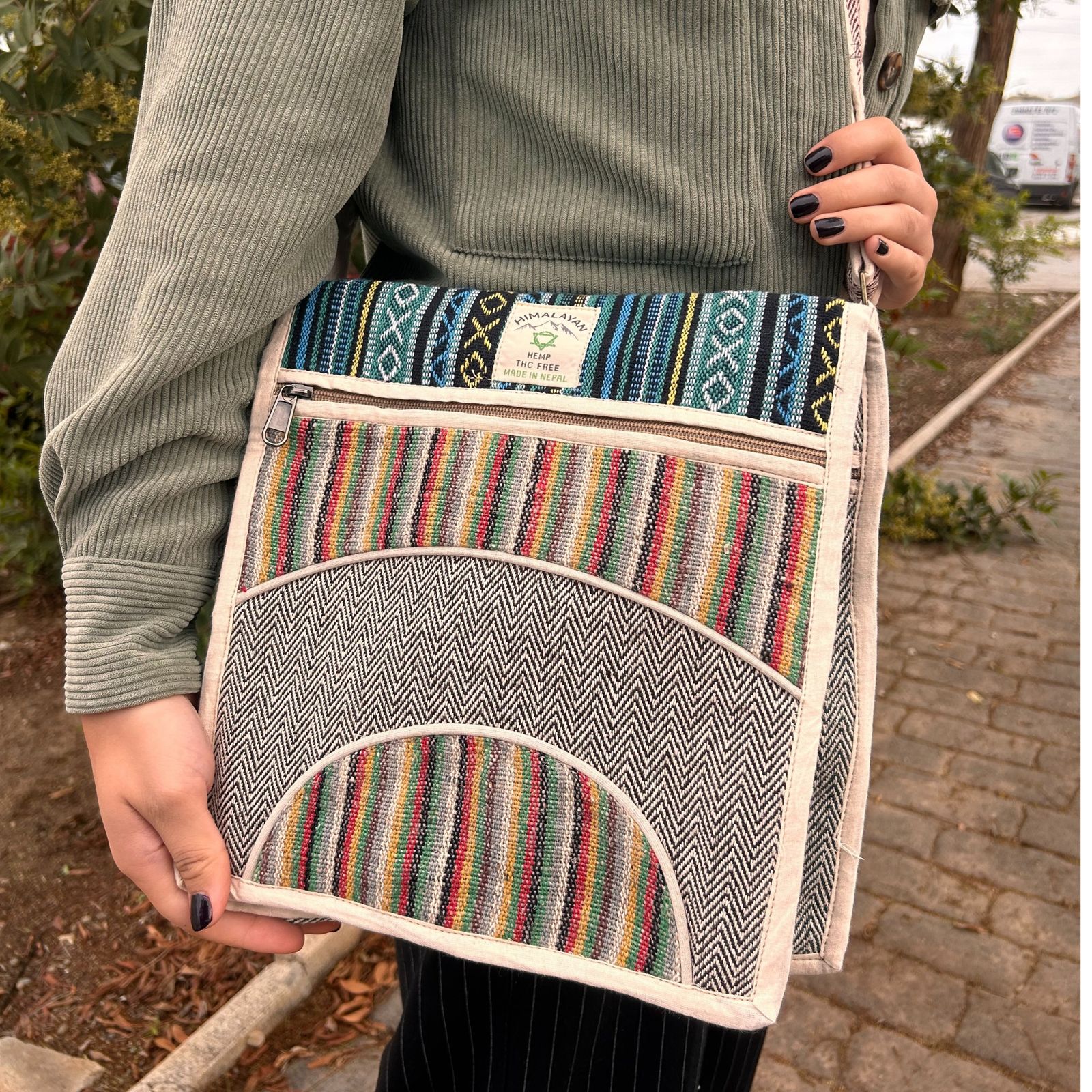 Bolso Mensajero de Cáñamo para Laptop - Curvas - Imagen 3