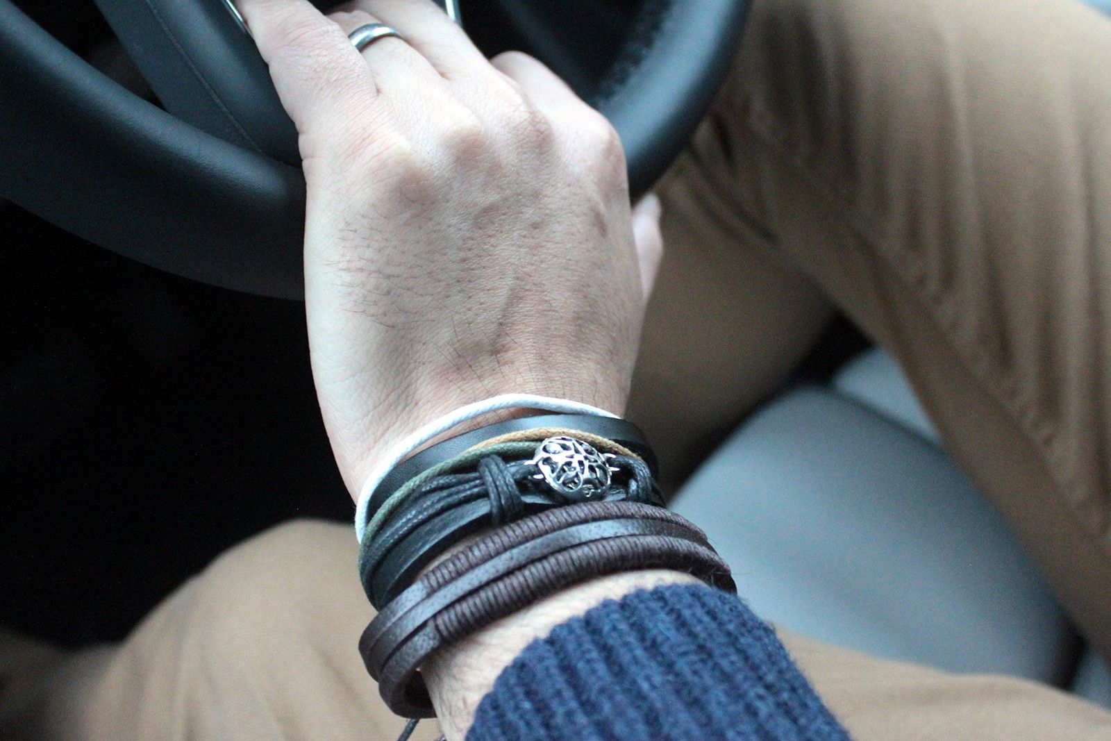 Pulsera de Hombre - Metal Y Cuero (color aleatorio) - Imagen 9