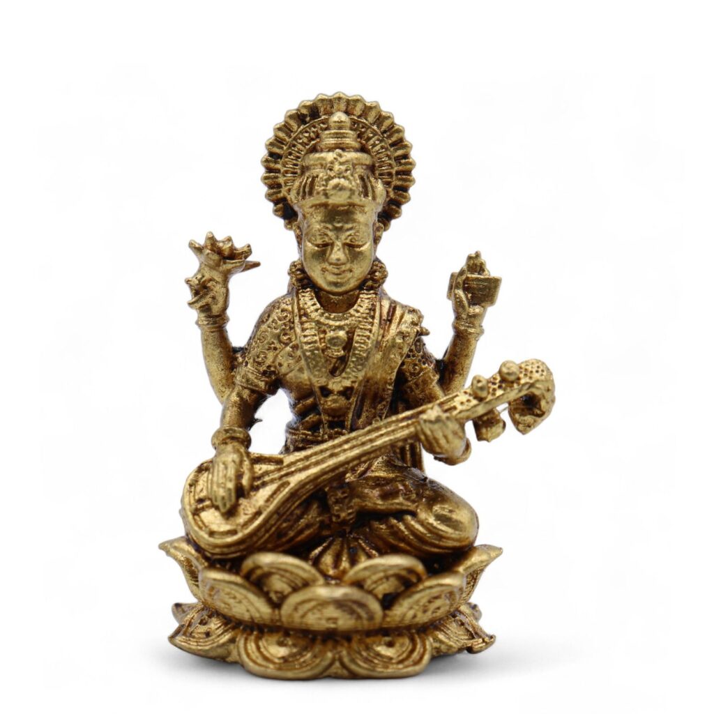 Dioses en miniatura de latón - Sarswati (22gms)  - 34mm
