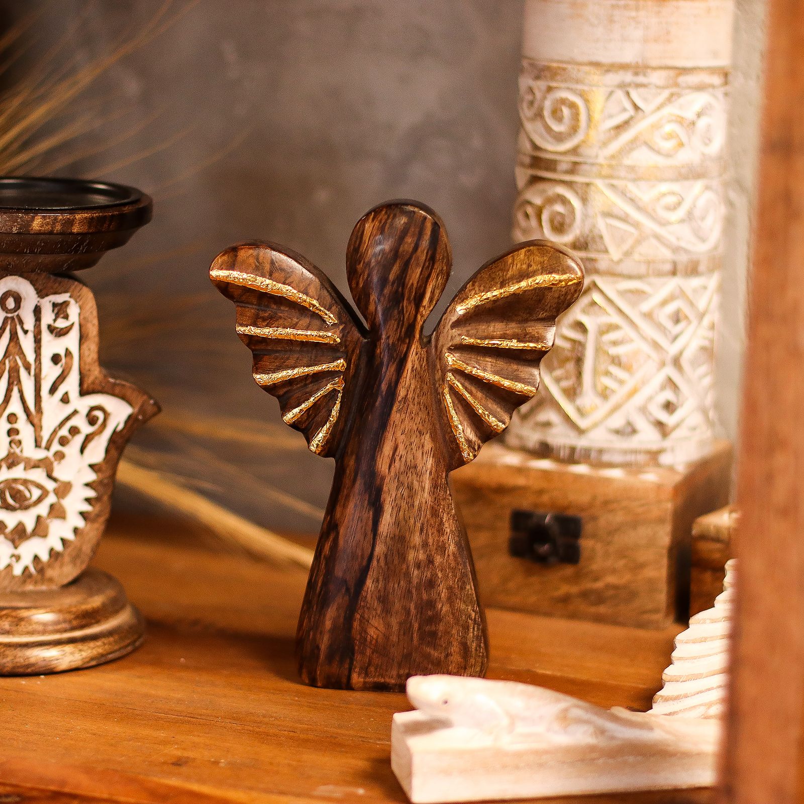 Ángel grande de madera de mango - decoración dorada - Imagen 7