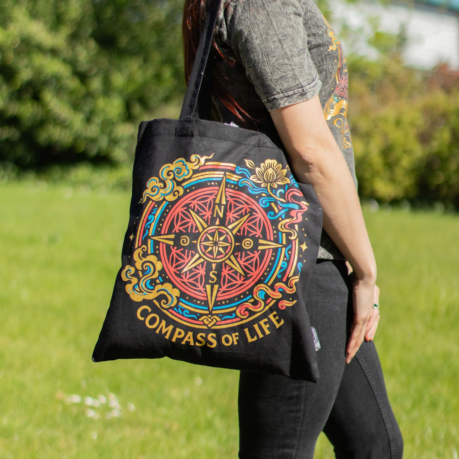 Bolso tote icónico y clásico - Brújula de la Vida - Negro 6oz - Imagen 7