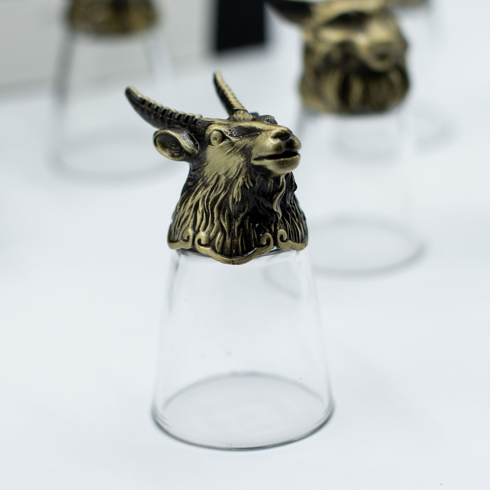 Conjunto de regalo de 12 vasos de chupito Bottom Up (25ml) - Bosque y Criaturas Místicas - Bronce Antiguo - Imagen 5