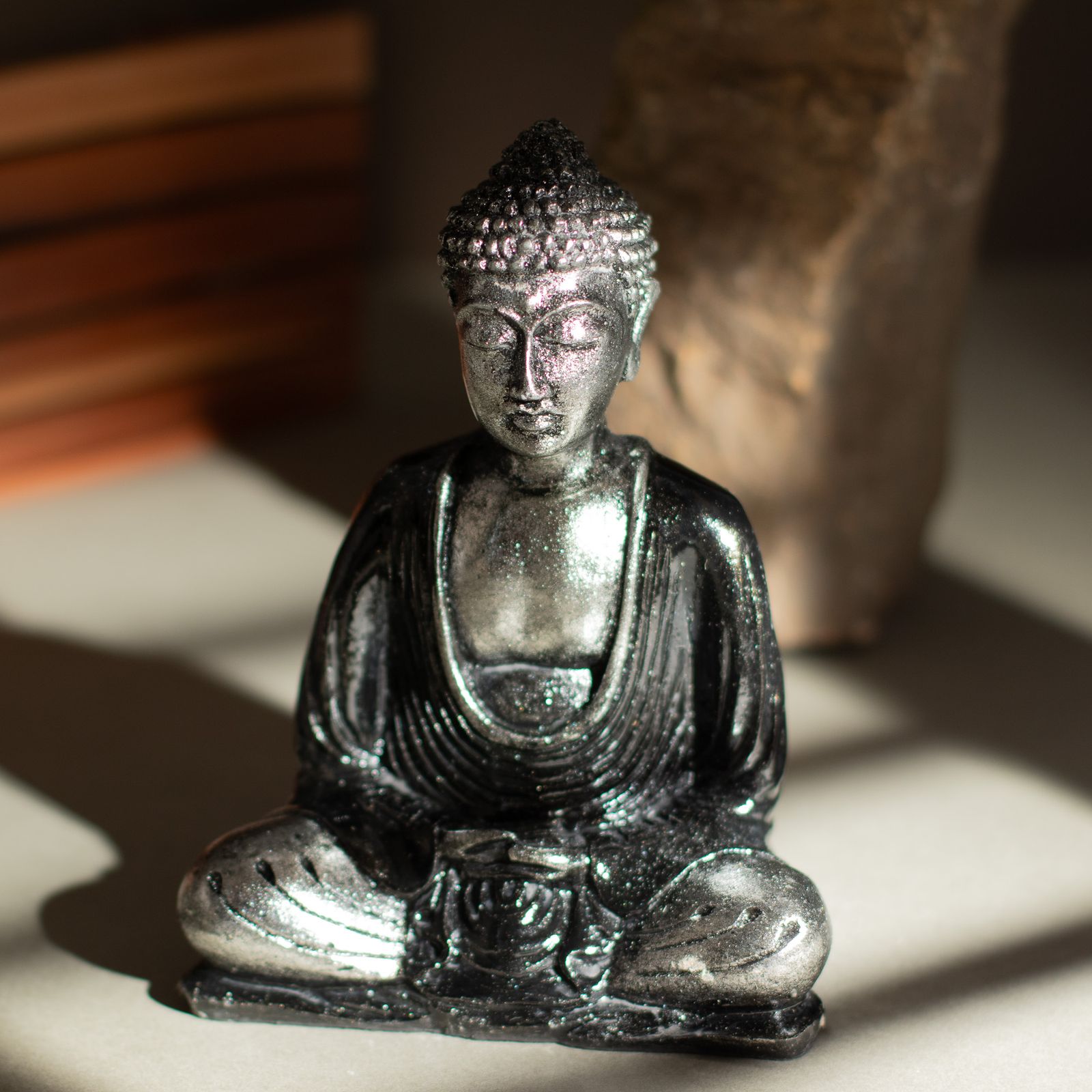 Buddha Gris y Negro - Med - Imagen 4
