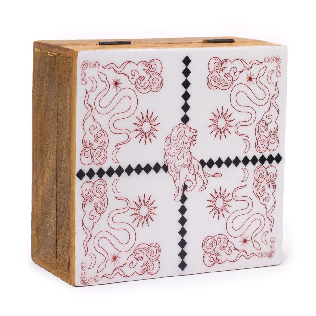 Caja cuadrada grande 15x17.5x8cm - León - HOP HARE