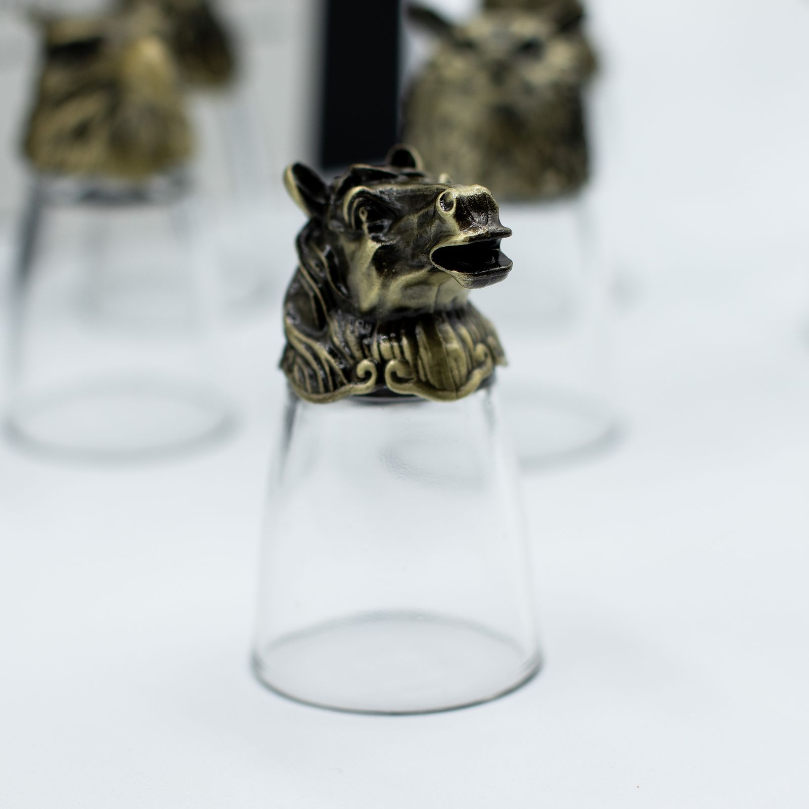 Conjunto de regalo de 12 vasos de chupito Bottom Up (25ml) - Bosque y Criaturas Místicas - Bronce Antiguo - Imagen 9
