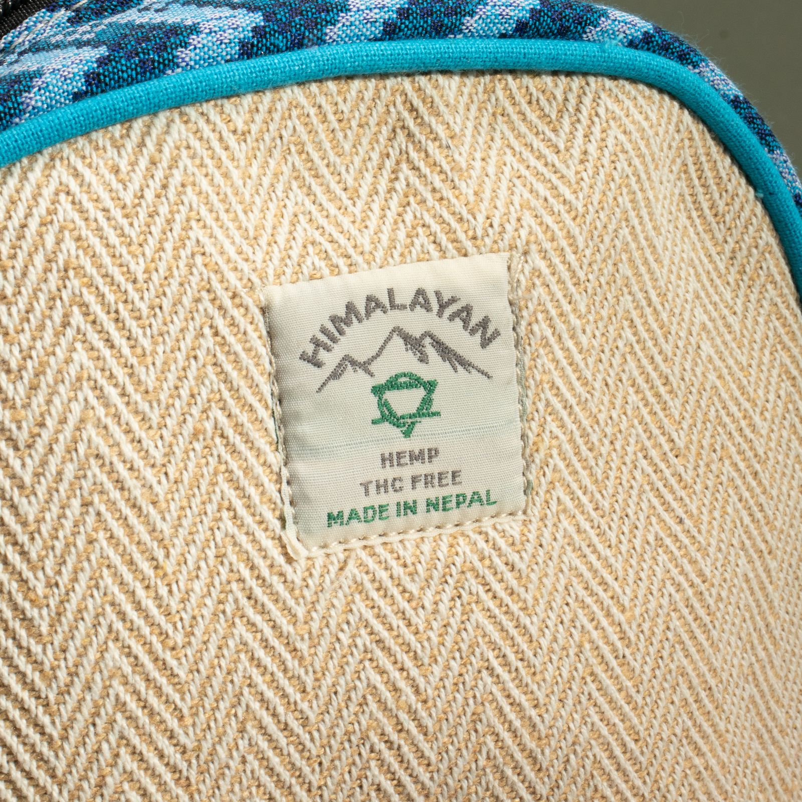 Mochila mediana de Katmandú – Diseño de Dhaka (30x21x9cm) - Imagen 5