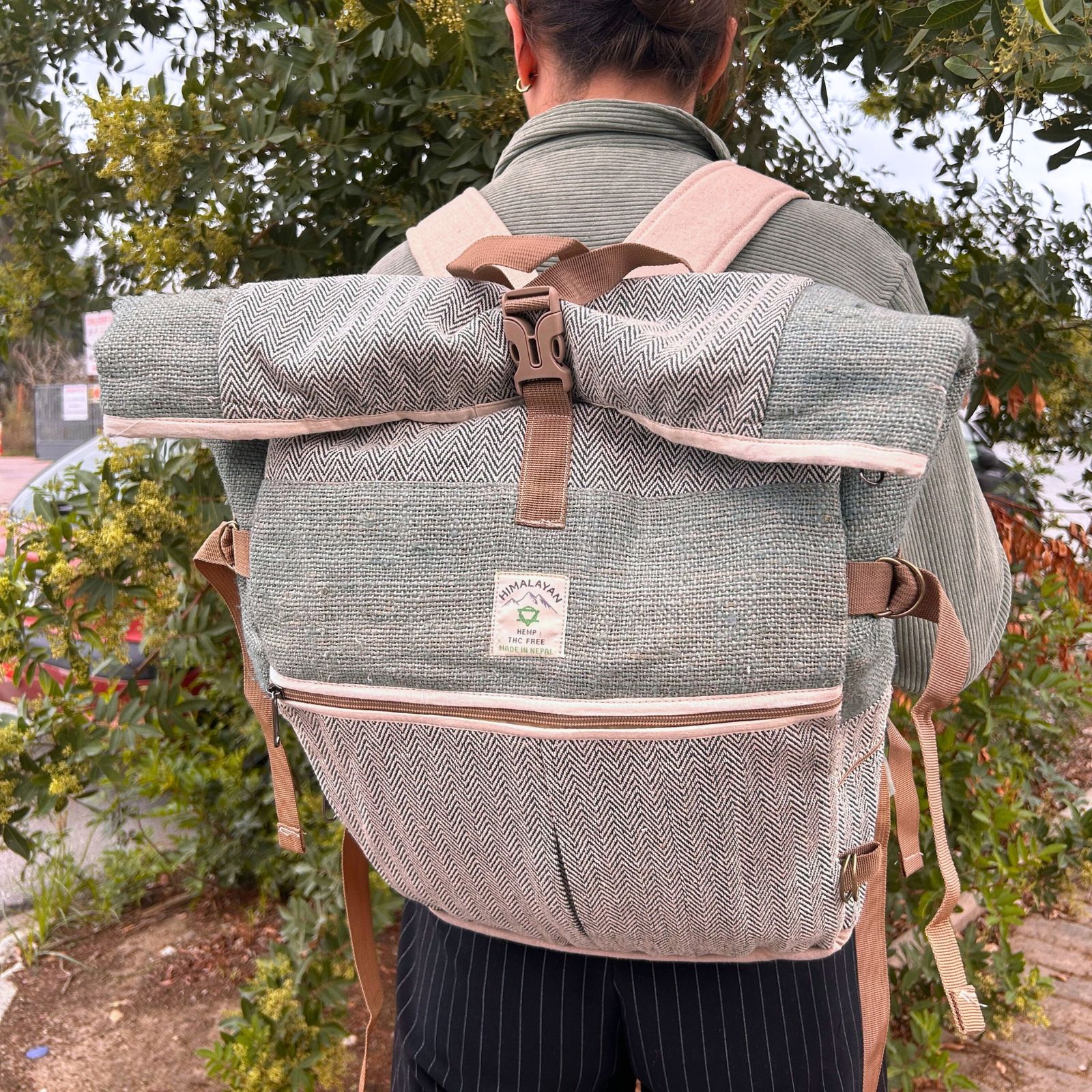 Mochila enrollable Trekking de cáñamo - Salvia - Imagen 5