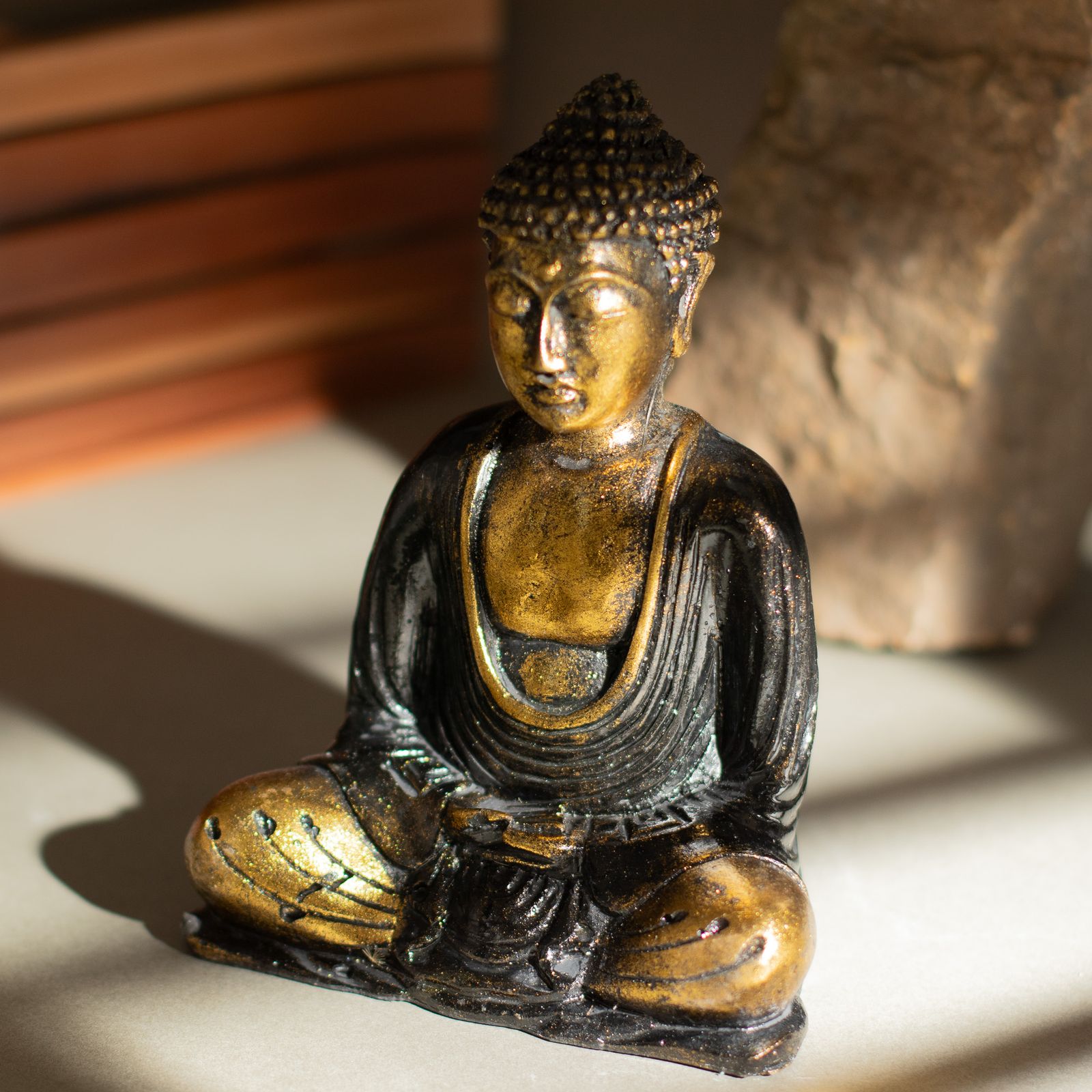 Buddha Negro y Oro- Med - Imagen 4