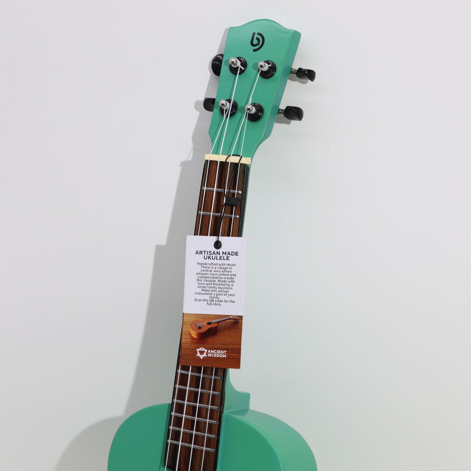 Ukelele Artesanal - Acabado Sunburst Natural (4 Cuerdas) - Imagen 4