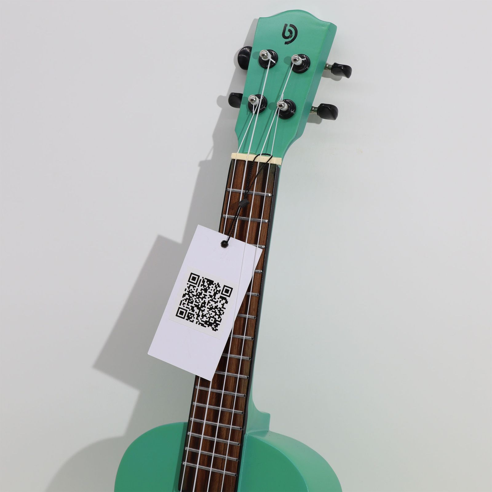 Ukelele Artesanal - Acabado Sunburst Naranja (4 Cuerdas) - Imagen 2