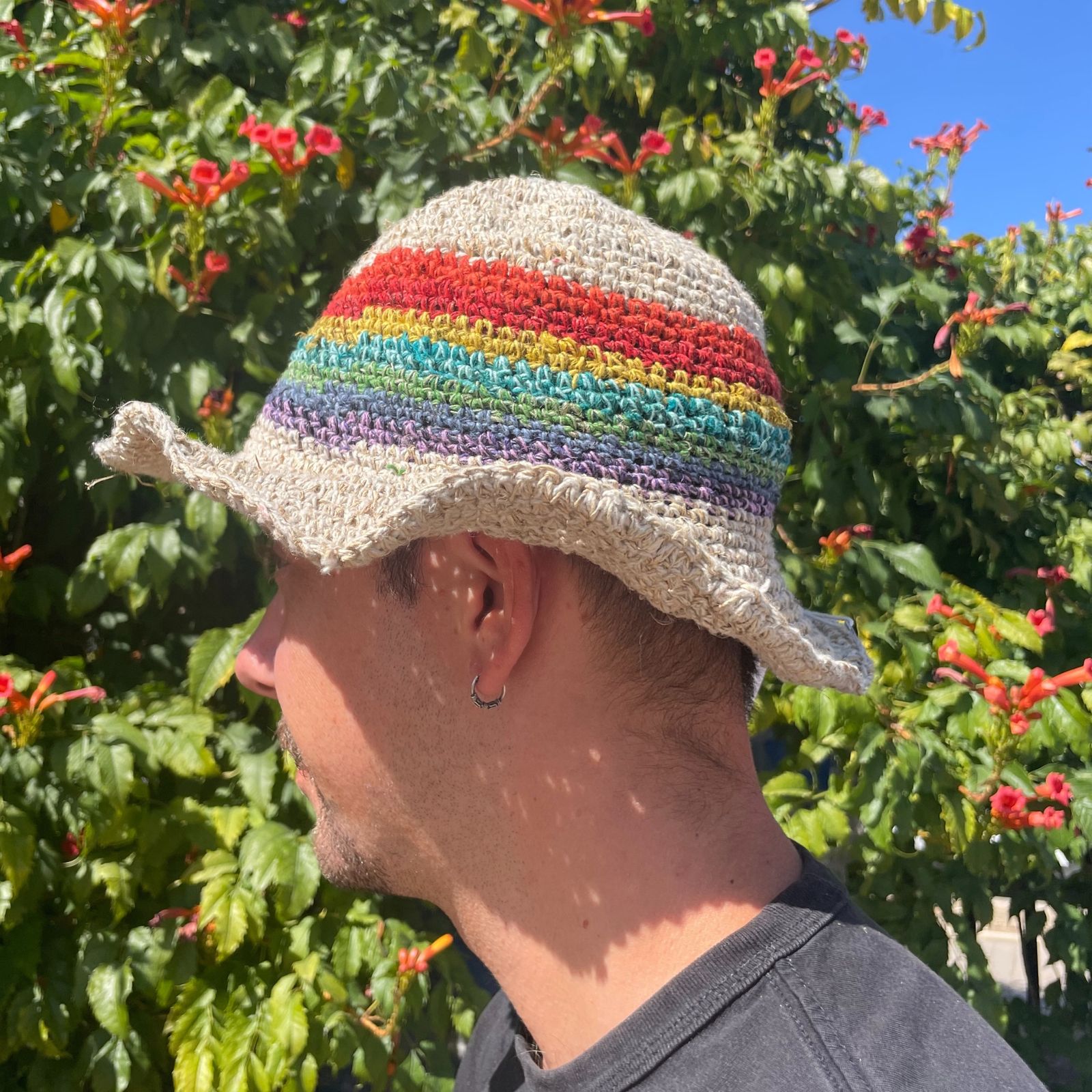 Sombrero de festival boho de cáñamo y algodón tejido a mano - Arco iris - Imagen 4