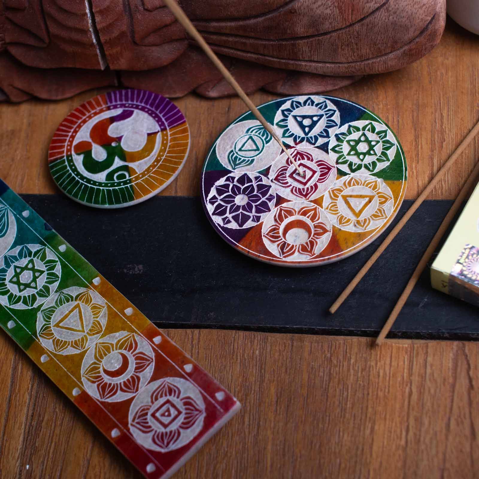 Porta Incienso en Disco de Esteatita 8cm - Om - Imagen 3