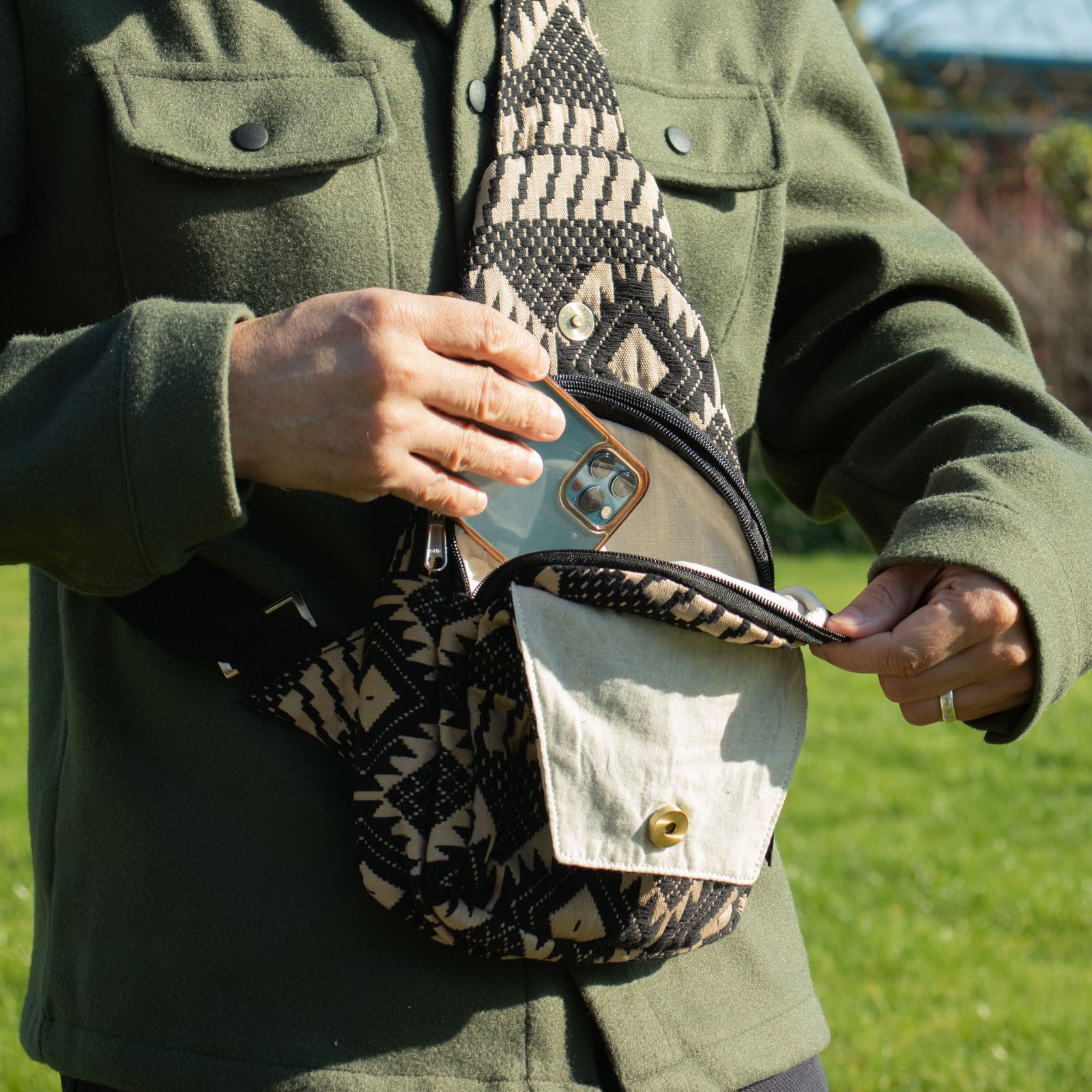 Bolsas Jacquard Naturales - Telar del Desierto - Bolsa Cruzada - Imagen 6