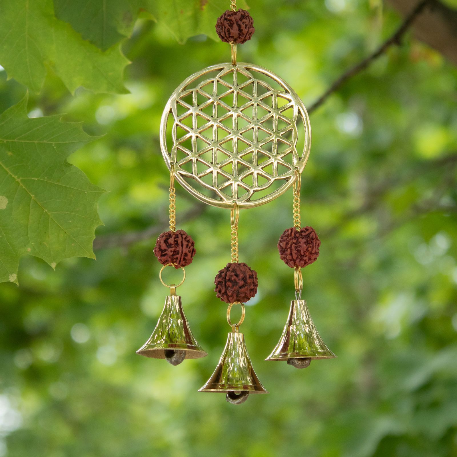 Campanas Indias - Flor de la Vida de Latón con Cuentas de Rudraksha - 3 Campanas - 6x27cm - Imagen 5