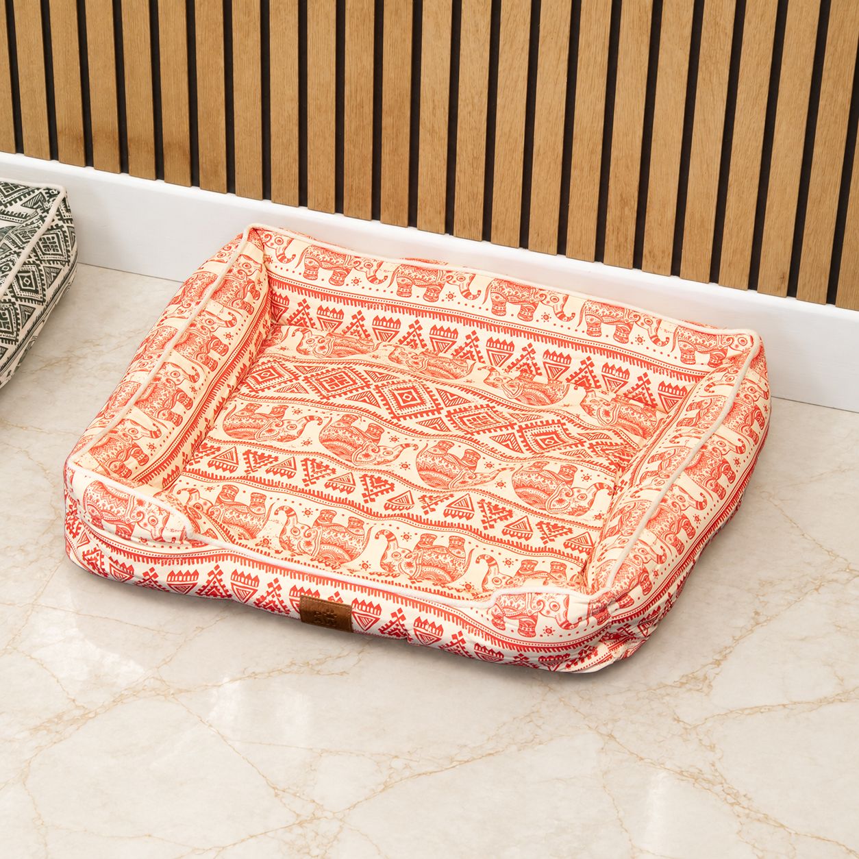 PAW Bed – Lucky Elephant – Rojo – 60 × 50 × 14cm - Imagen 6