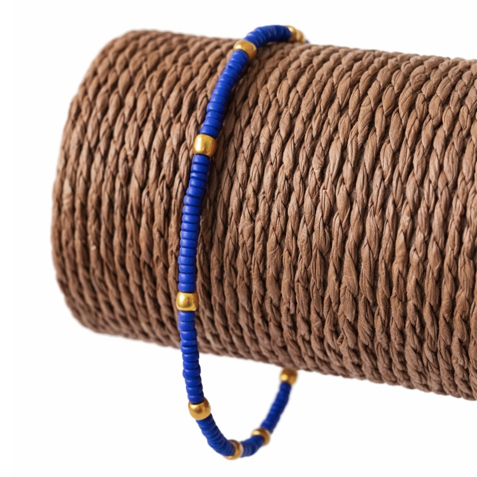 Tobillera fina con detalle de cuentas de lapislázuli de Nepal y latón - (22 cm) - Imagen 4