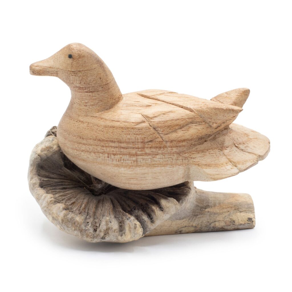 Talla de arte en madera parásita hecha a mano - Pato salvaje descansando