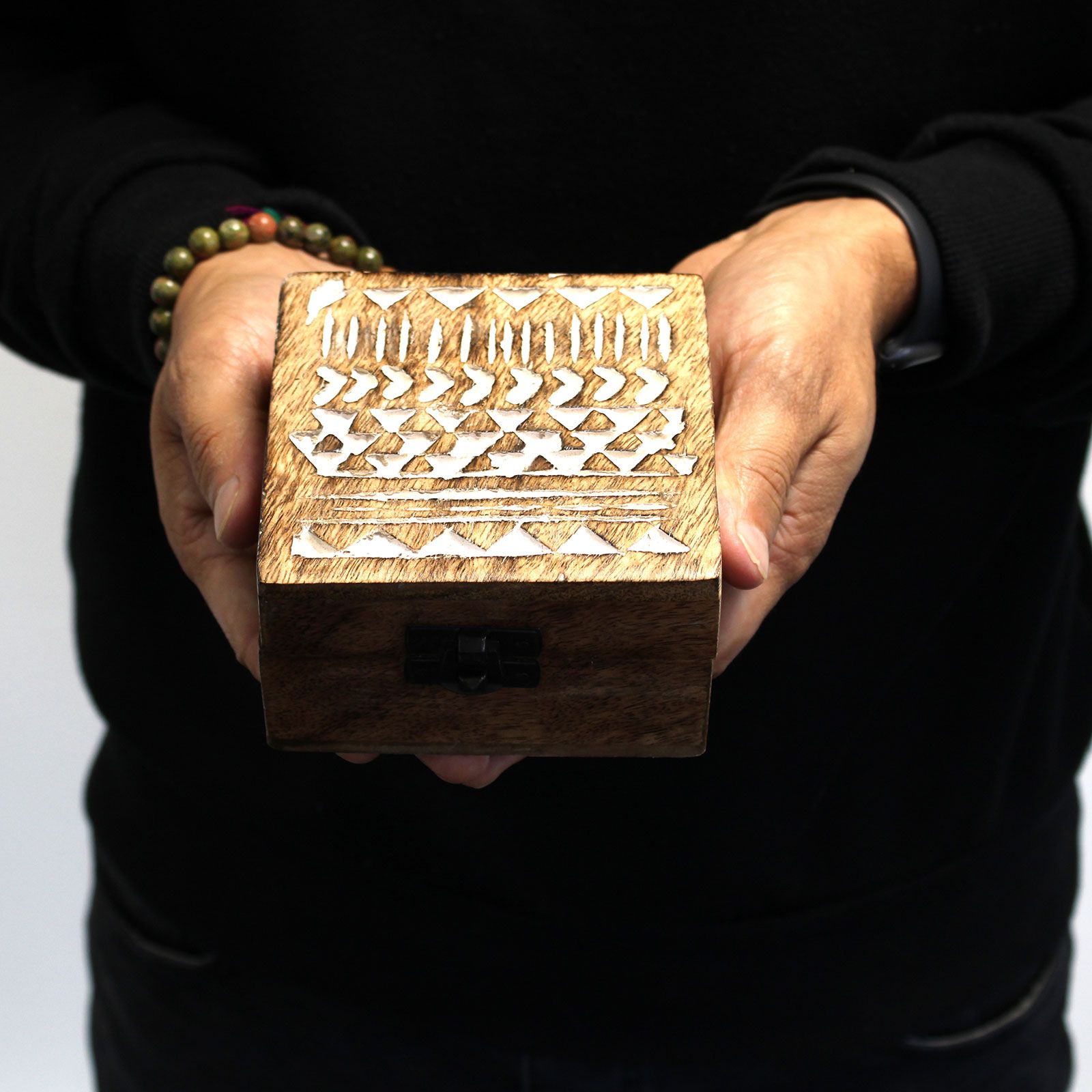Caja de Madera Blanca - 4x4 Diseño Azteca - Imagen 6