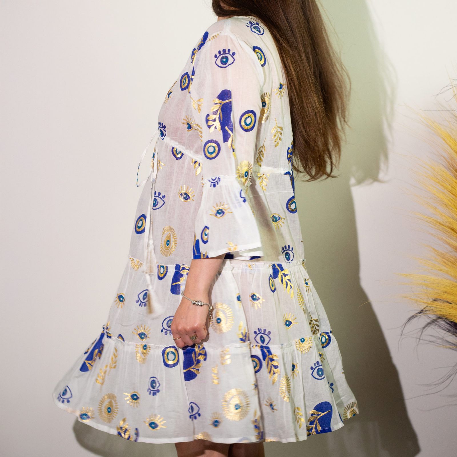 Vestido Nomad Sari Ojo Maligno – Blanco, Azul y Oro – Talla M/L - Imagen 5