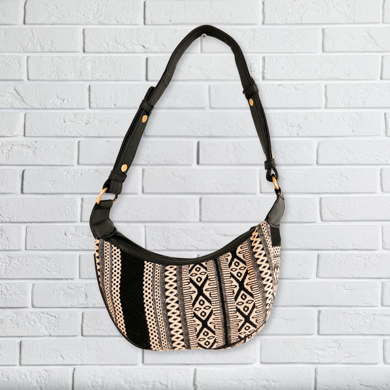 Bolso Hobo de Jacquard - Gris Metro (correa negra) - Imagen 2