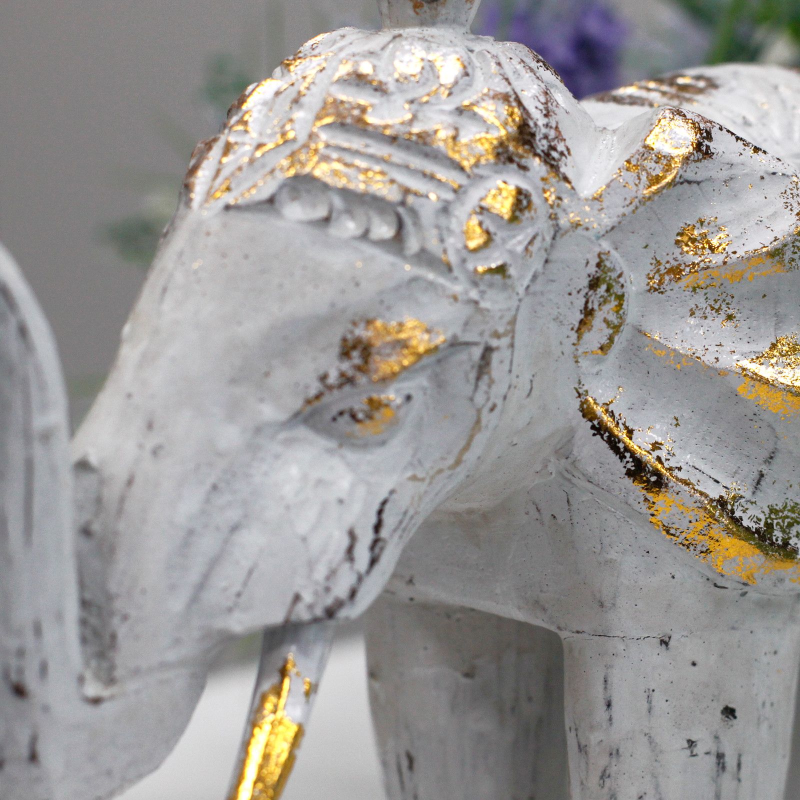 Elefante Tallado en Madera - Oro Blanco - Imagen 5