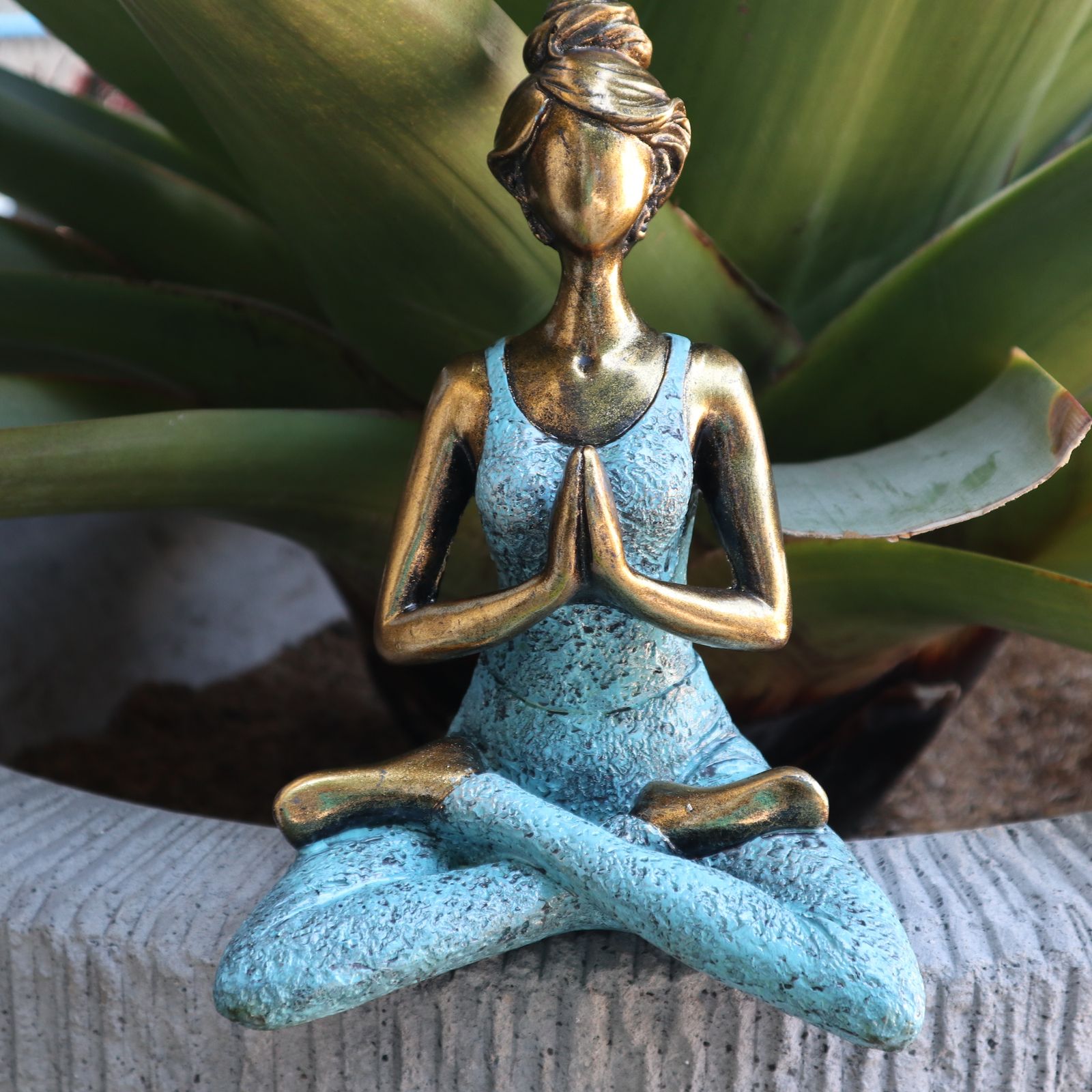 Yoga Lady Figure - Bronze & Turqoise 24cm - Imagen 5