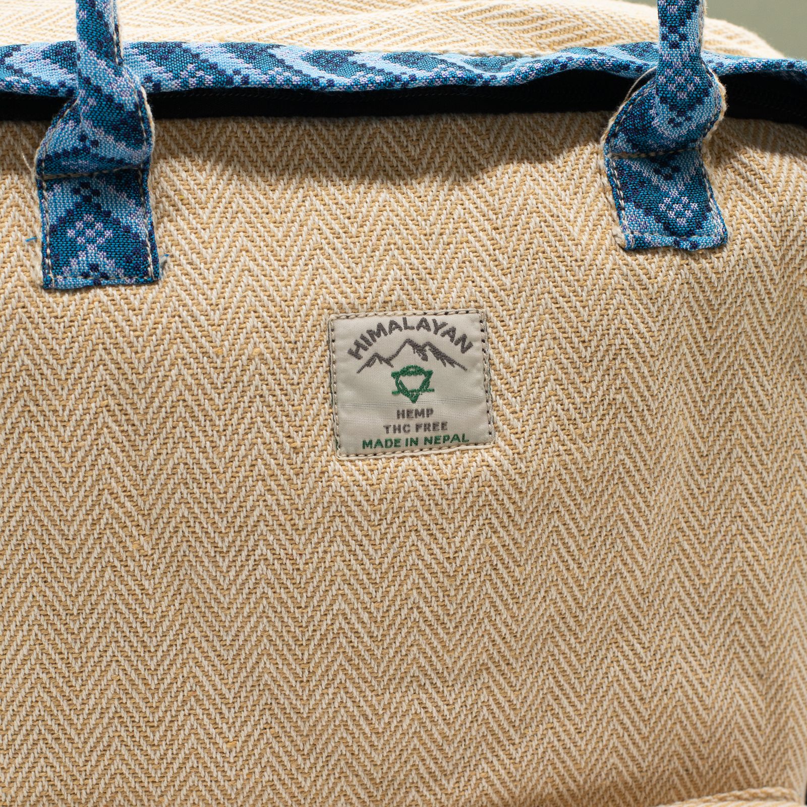 Mochila Kathmandu grande - Diseño Dhaka (39x28x13 cm) - Imagen 4