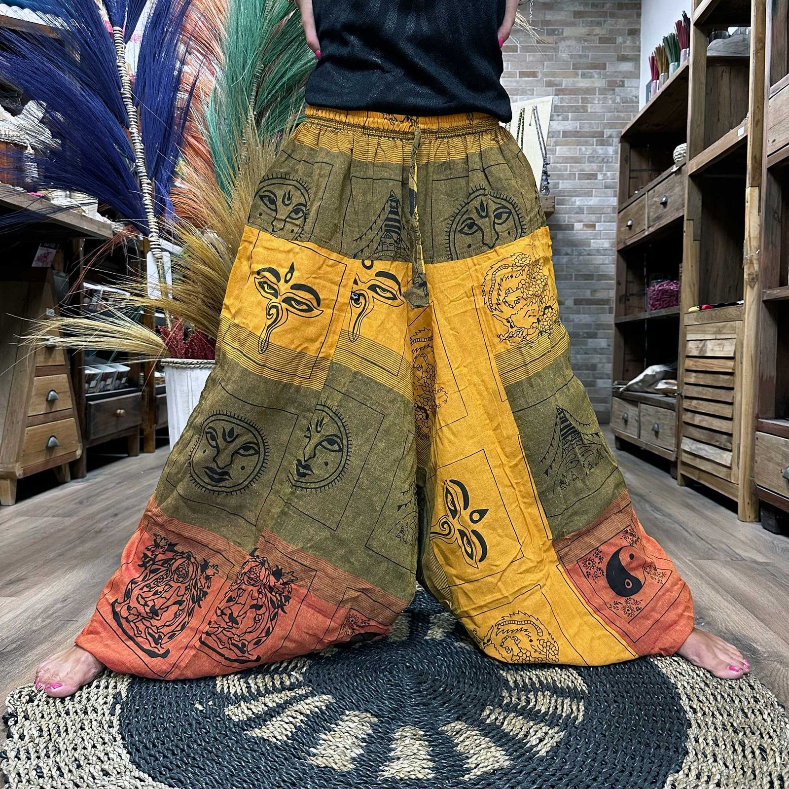 Pantalones de yoga y festivales - Aladdin Himalayan Print en naranja - Imagen 3