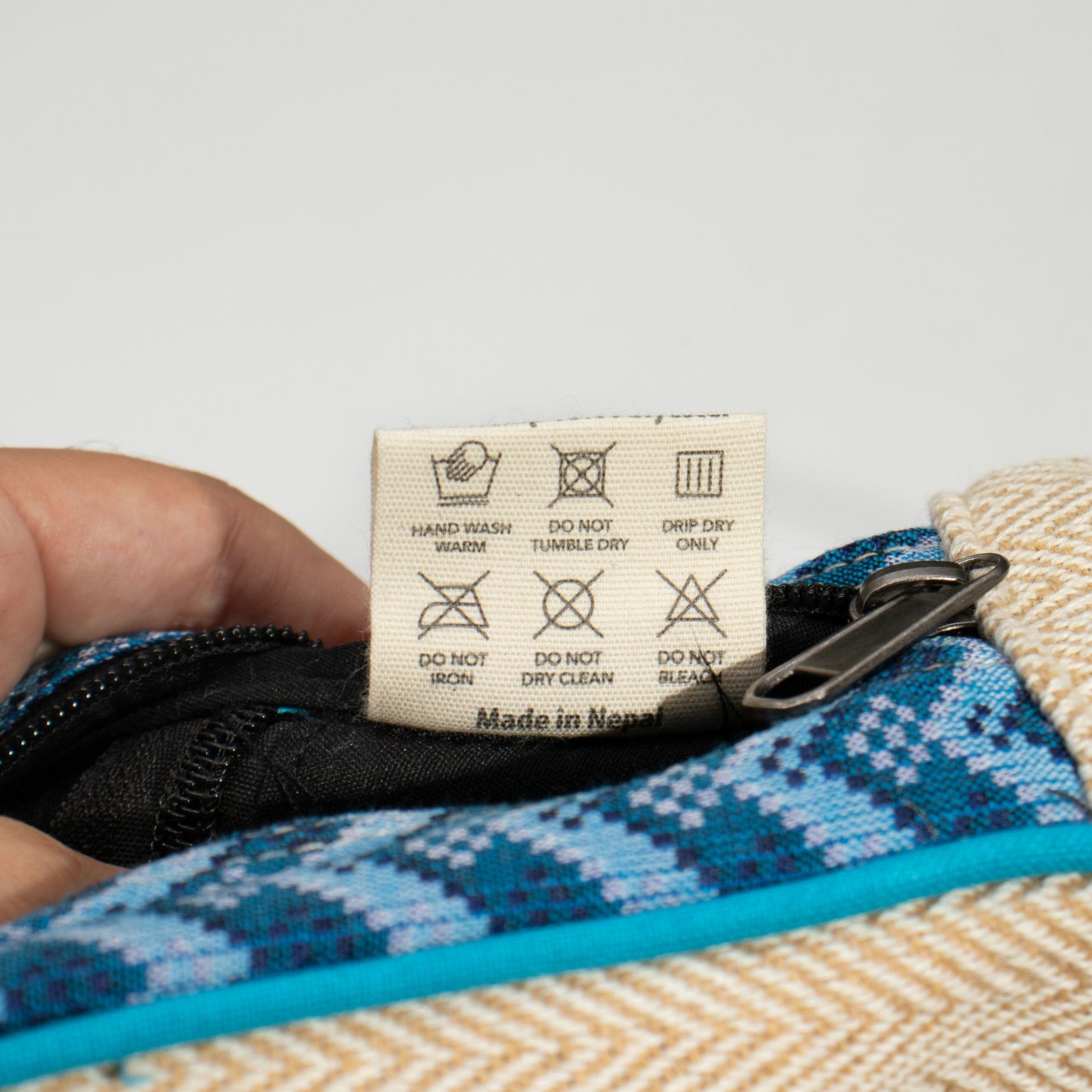 Mochila mediana de Katmandú – Diseño de Dhaka (30x21x9cm) - Imagen 13