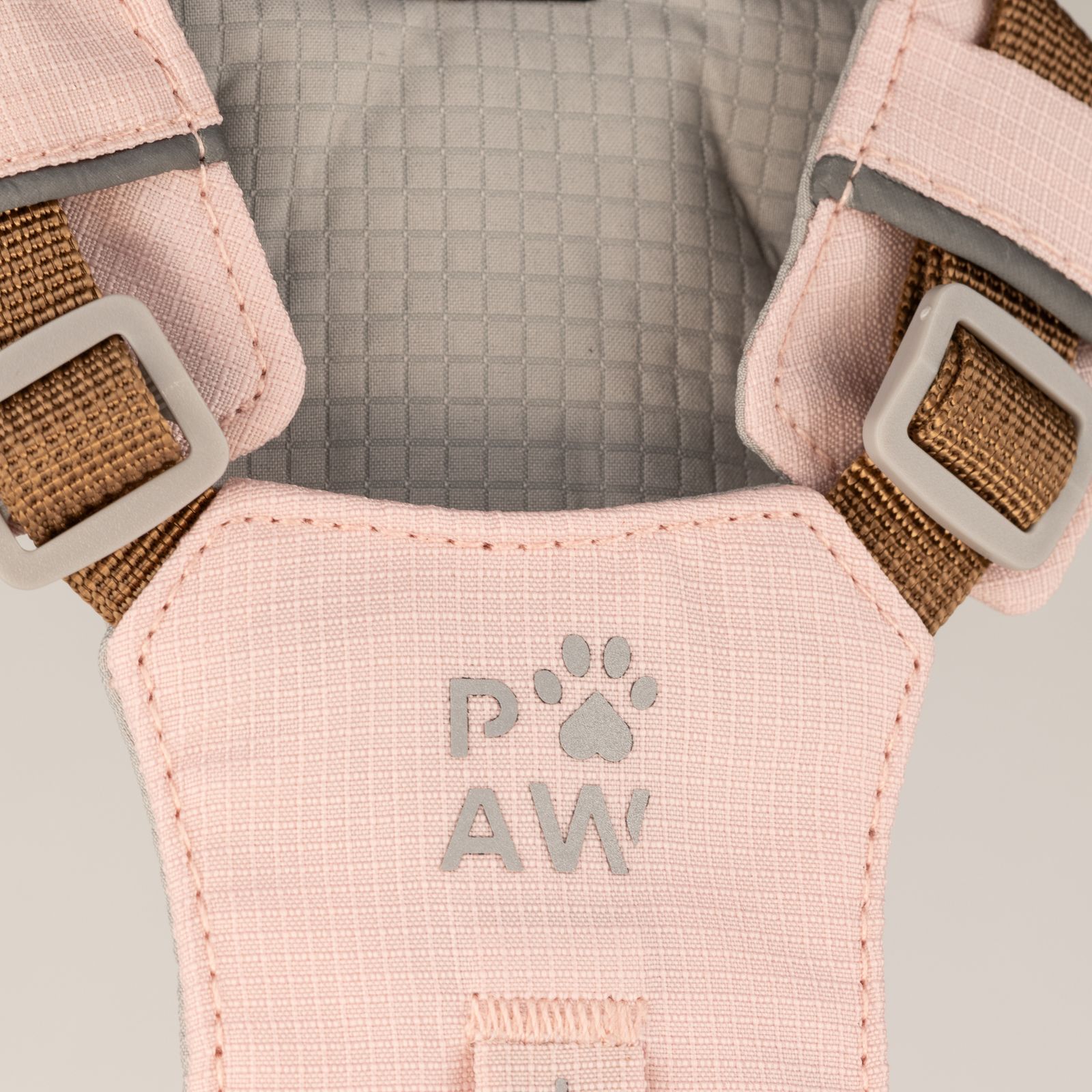 PAW - S (4-8 kg) Arnés de paso para perros Guardian con malla reflectante - Rosa suave - Colgante de cuarzo rosa - Imagen 6